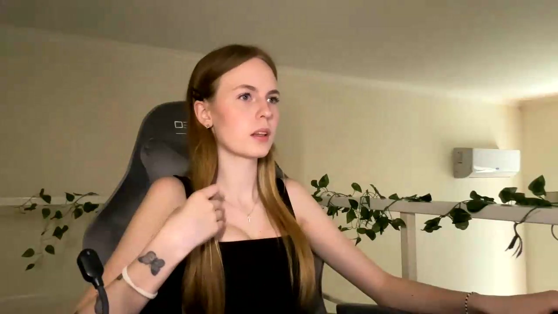 Gallery image thumbnail from SelinaMynx's myfreecams stream on, 06/29/2026, 08:51 image 14 of 20