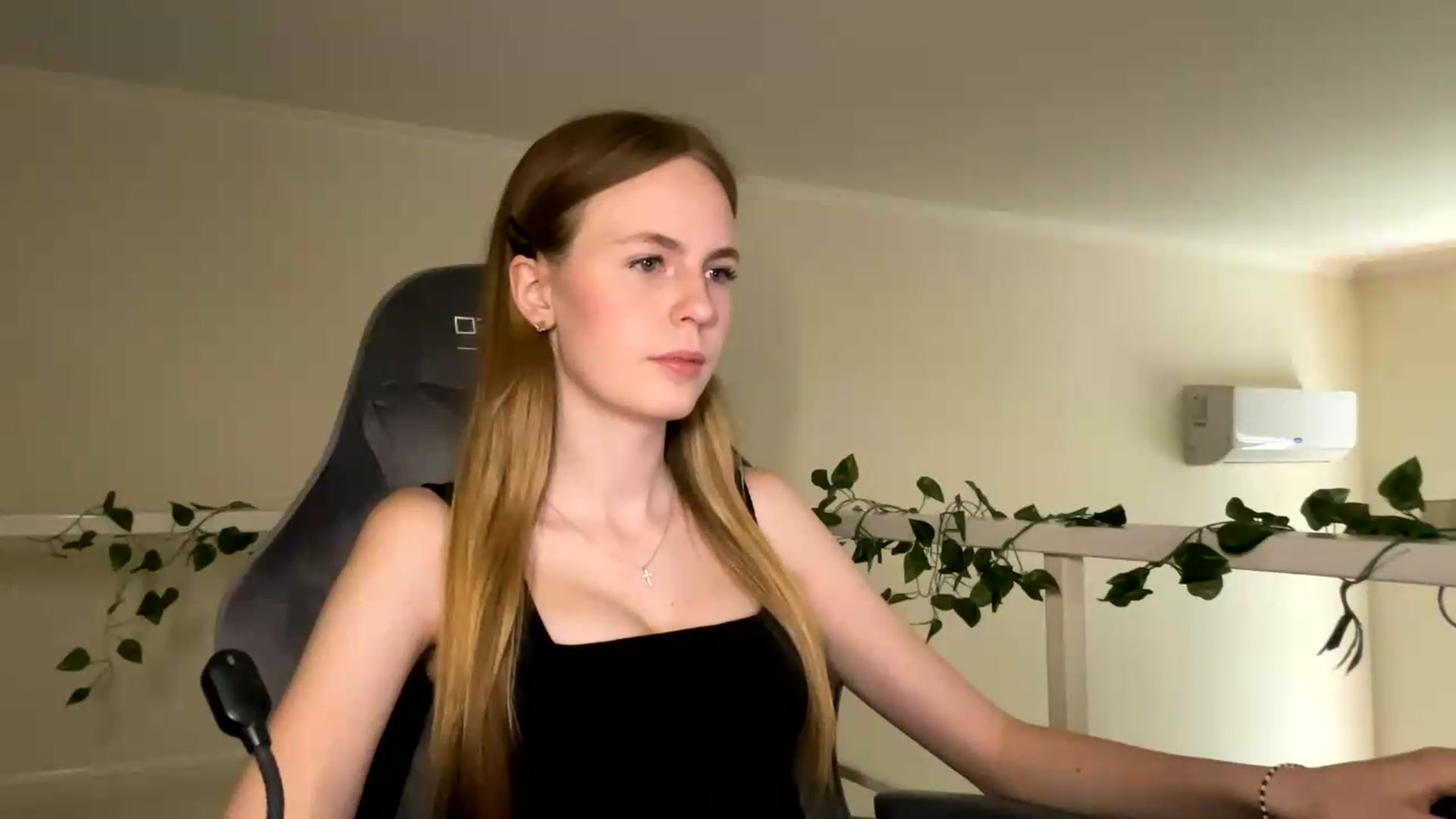 Gallery image thumbnail from SelinaMynx's myfreecams stream on, 06/29/2026, 08:51 image 2 of 20