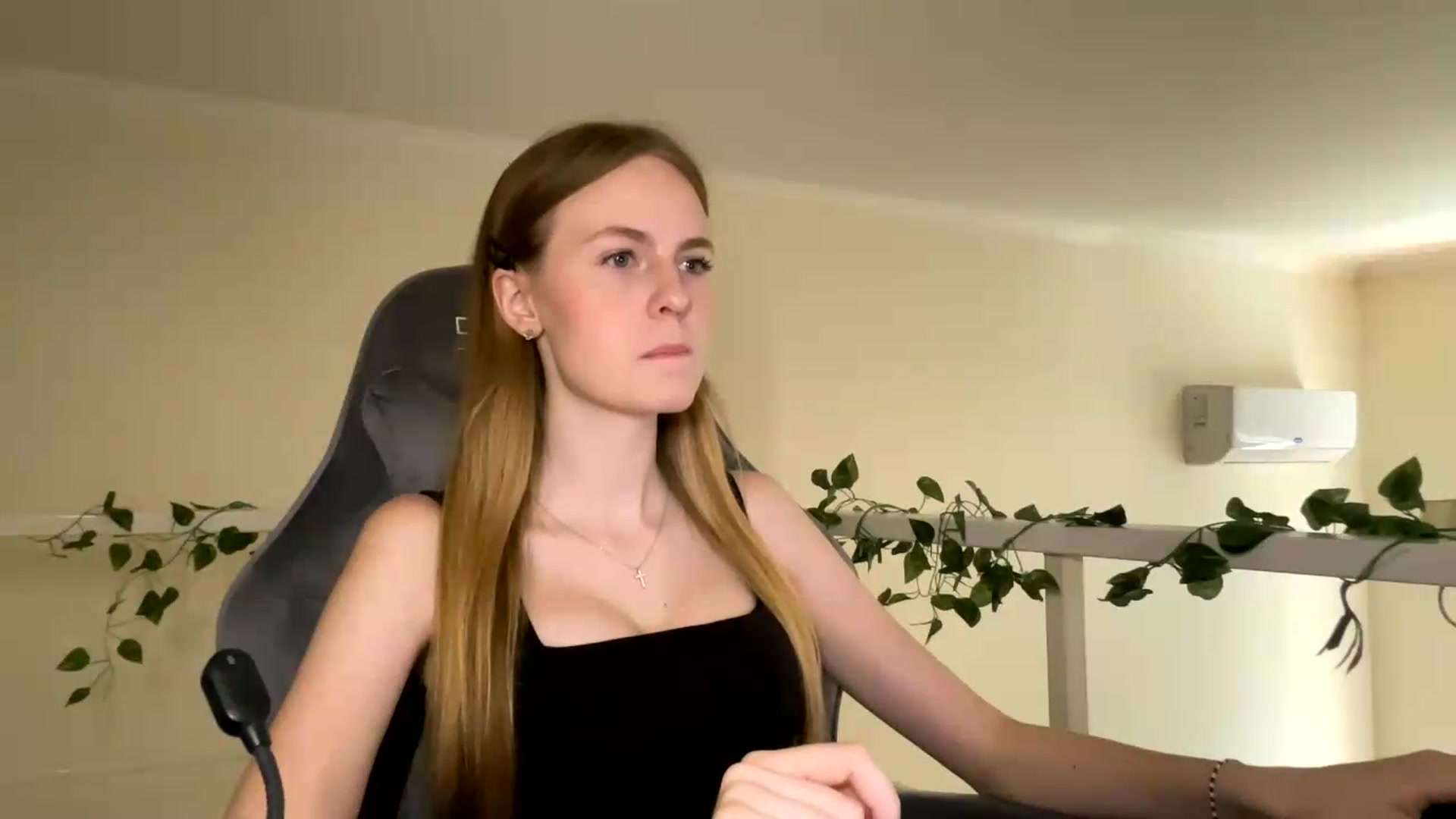 Gallery image thumbnail from SelinaMynx's myfreecams stream on, 06/29/2026, 08:51 image 10 of 20