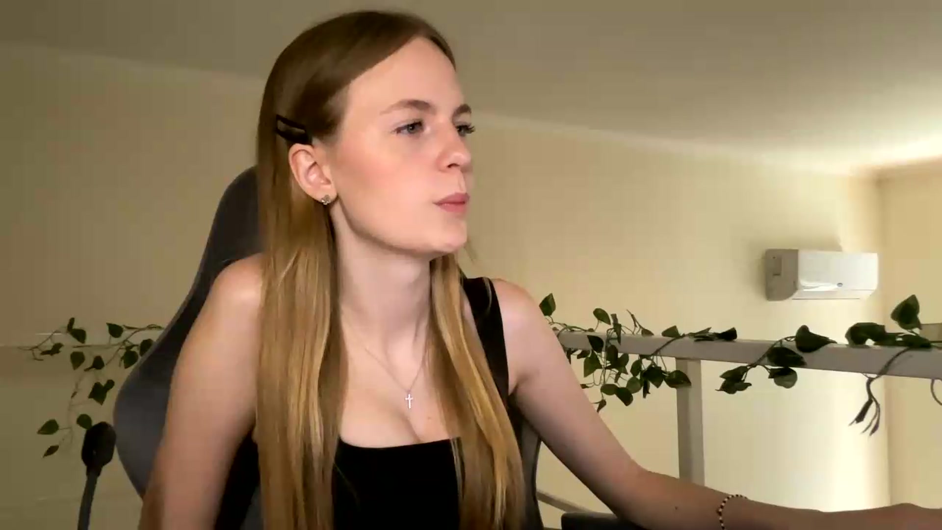 Gallery image thumbnail from SelinaMynx's myfreecams stream on, 06/29/2026, 09:34 image 11 of 20