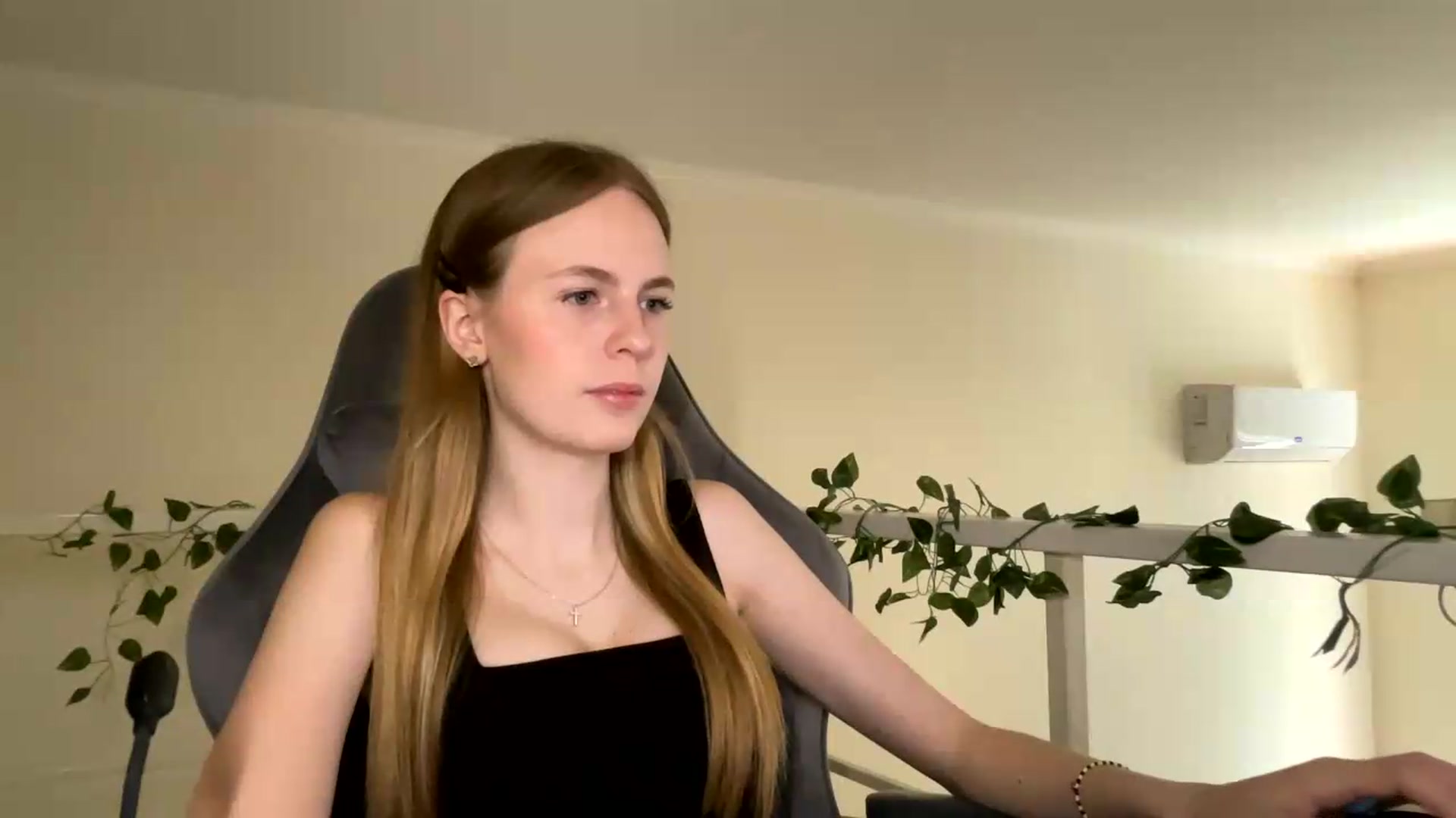 Gallery image thumbnail from SelinaMynx's myfreecams stream on, 06/29/2026, 09:34 image 16 of 20