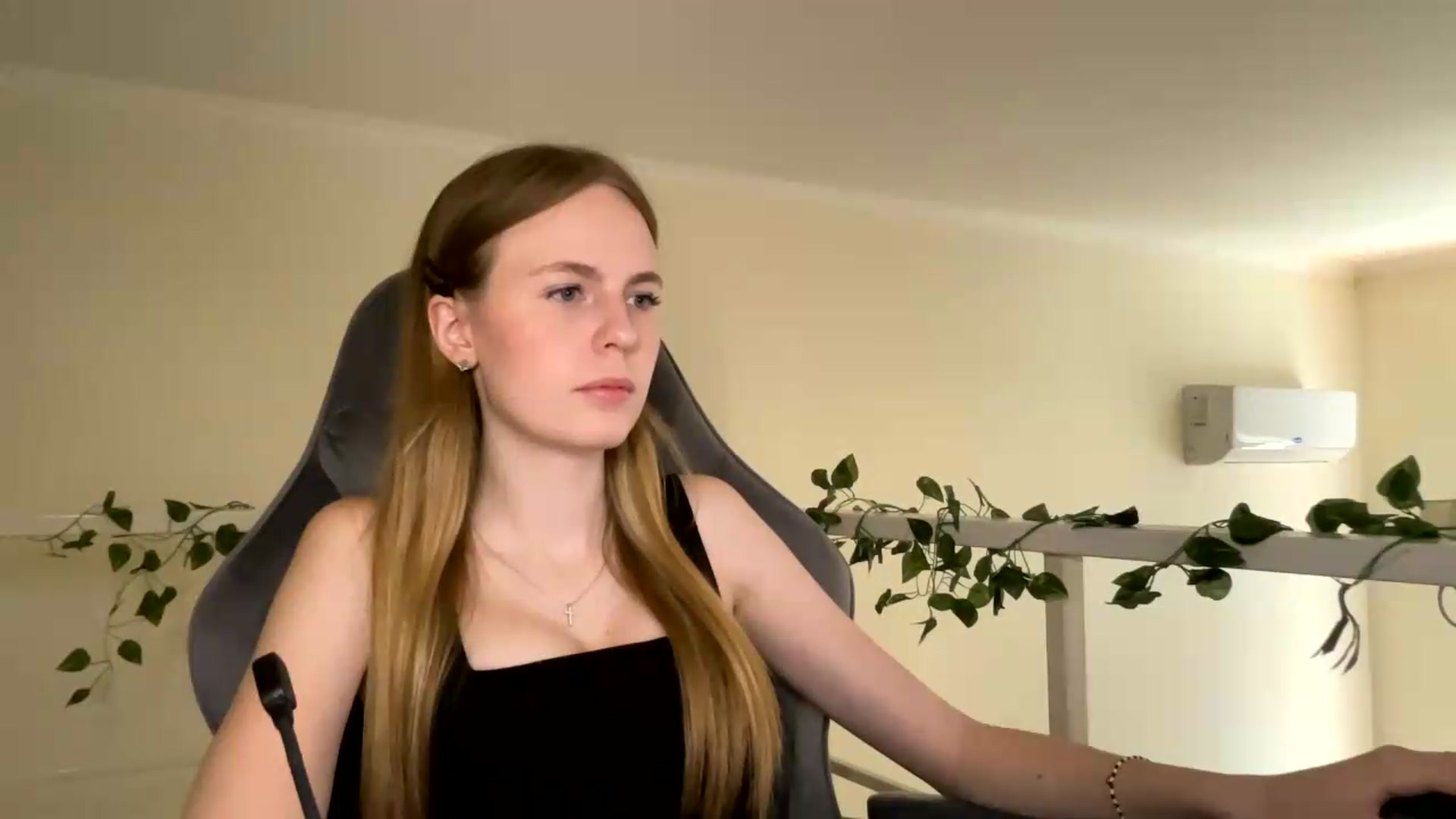 Gallery image thumbnail from SelinaMynx's myfreecams stream on, 06/29/2026, 09:34 image 17 of 20