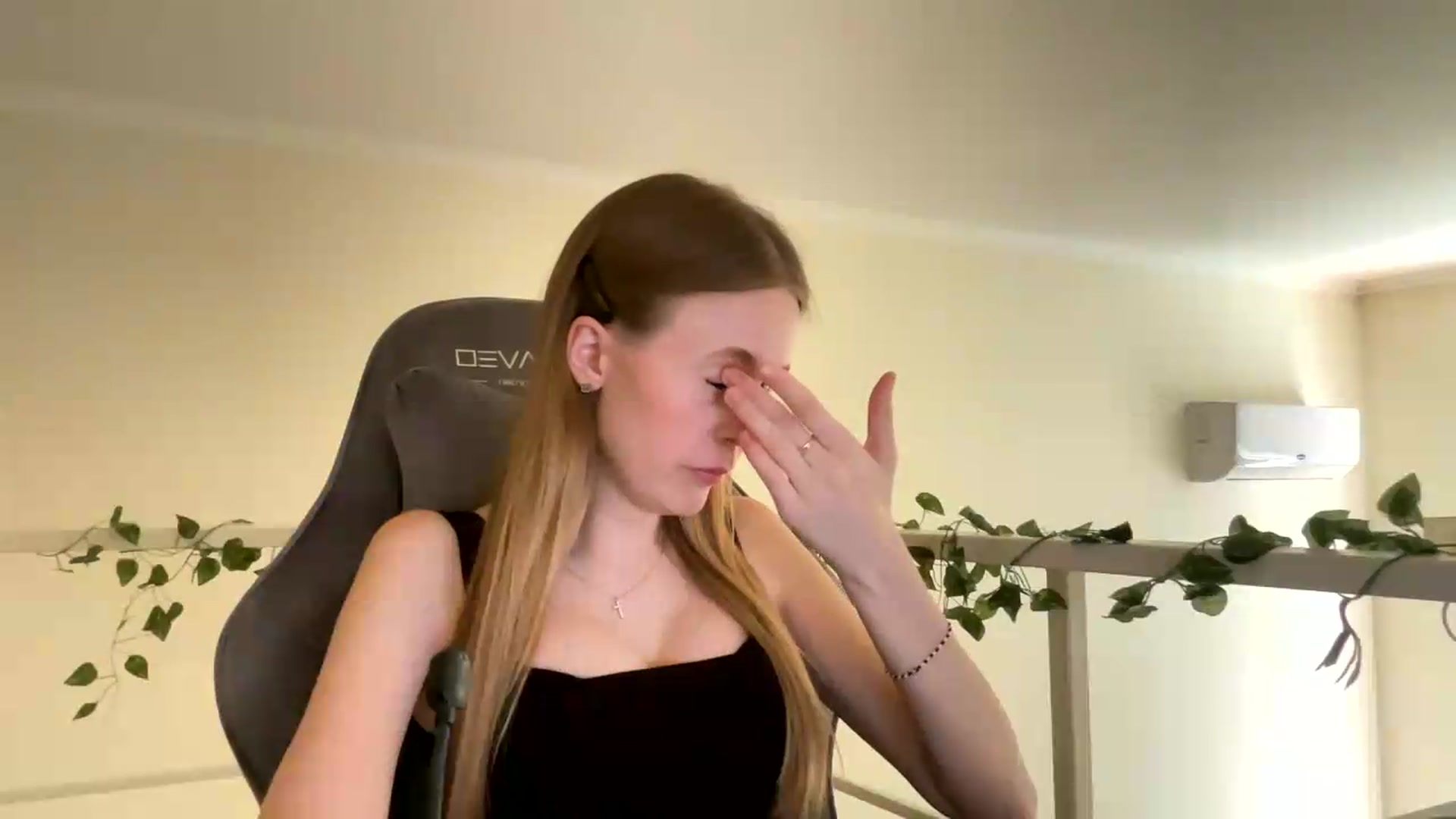 Gallery image thumbnail from SelinaMynx's myfreecams stream on, 06/29/2026, 10:18 image 8 of 20
