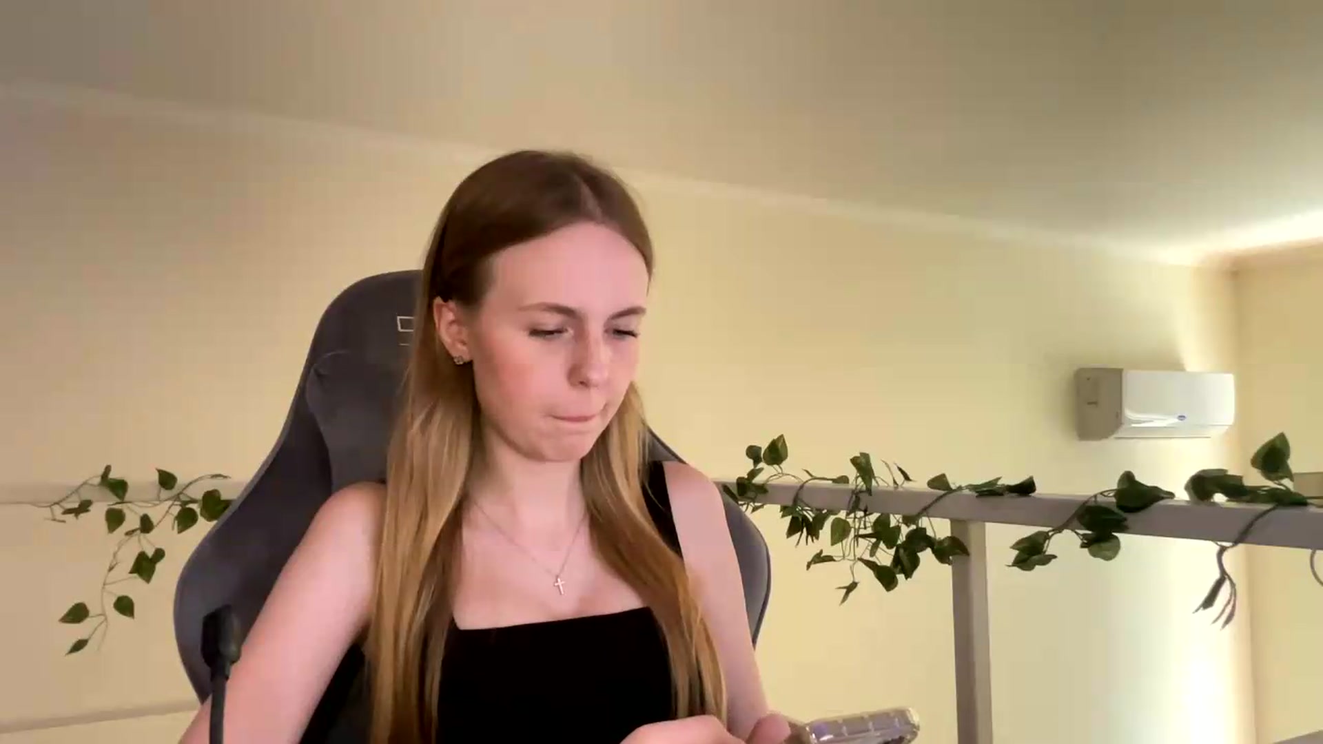 Gallery image thumbnail from SelinaMynx's myfreecams stream on, 06/29/2026, 12:10 image 5 of 20