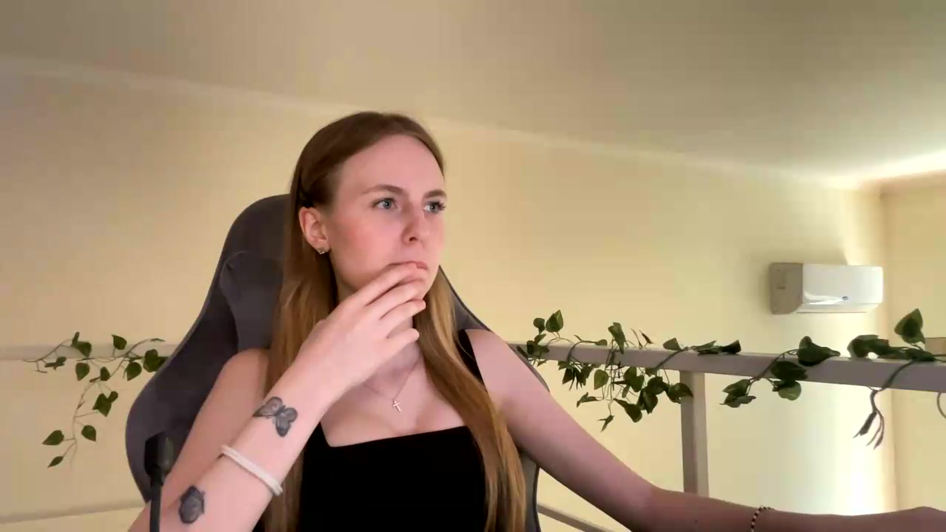 Gallery image thumbnail from SelinaMynx's myfreecams stream on, 06/29/2026, 12:10 image 8 of 20