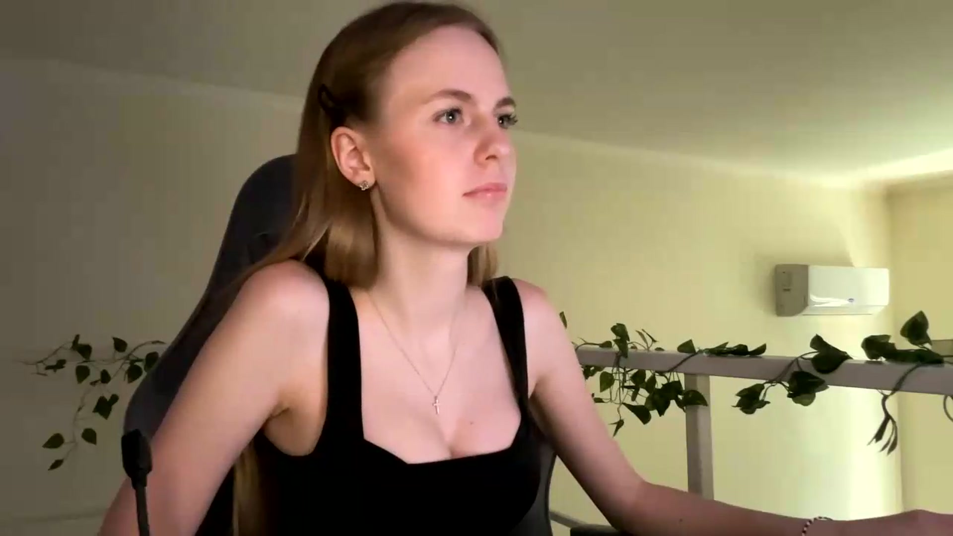 Gallery image thumbnail from SelinaMynx's myfreecams stream on, 06/29/2026, 13:59 image 14 of 20