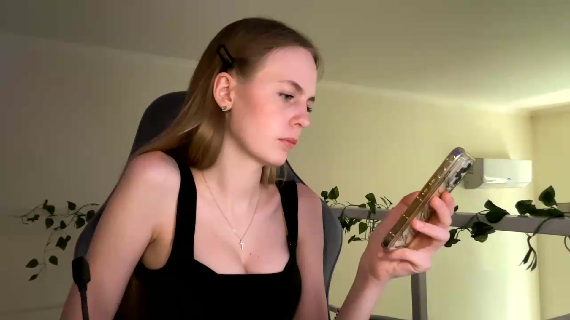 Gallery image thumbnail from SelinaMynx's myfreecams stream on, 06/29/2026, 13:59 image 19 of 20