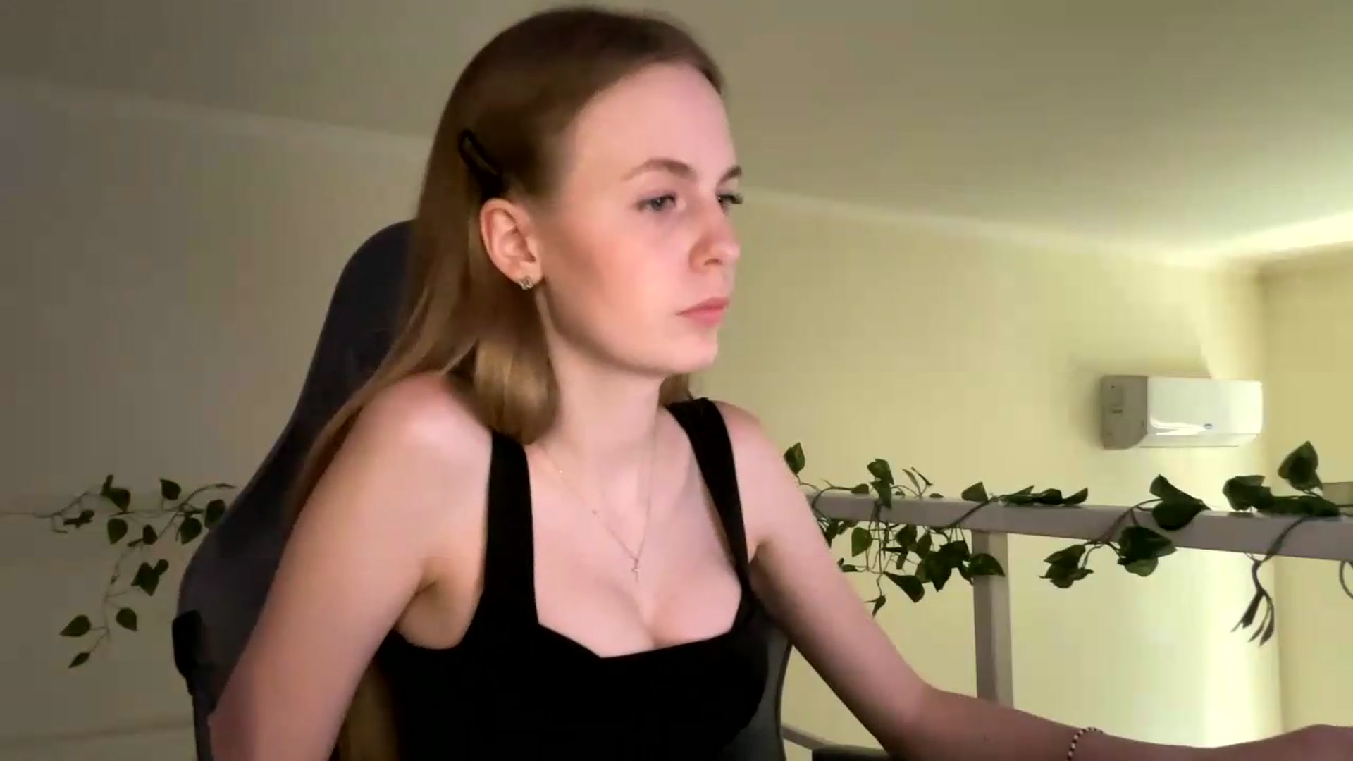 Gallery image thumbnail from SelinaMynx's myfreecams stream on, 06/29/2026, 13:59 image 12 of 20