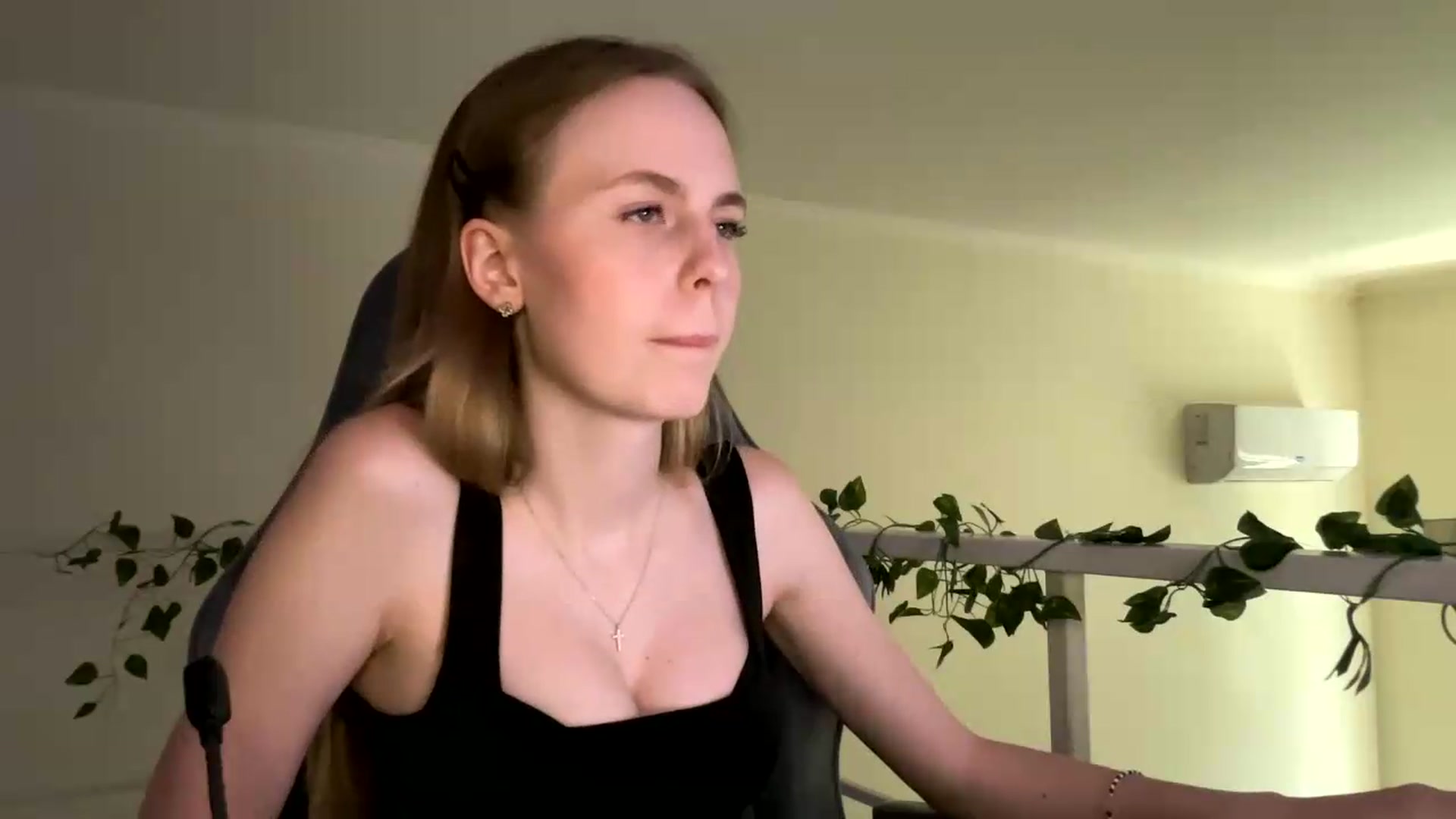 Gallery image thumbnail from SelinaMynx's myfreecams stream on, 06/29/2026, 13:59 image 20 of 20