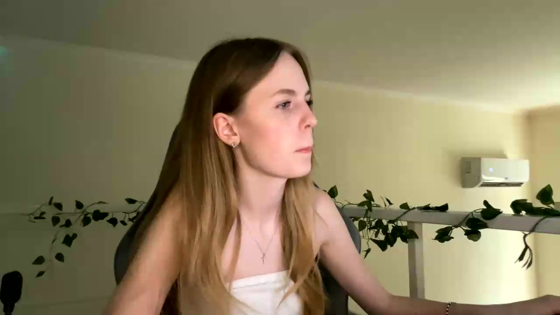 Gallery image thumbnail from SelinaMynx's myfreecams stream on, 06/30/2026, 14:01 image 15 of 20