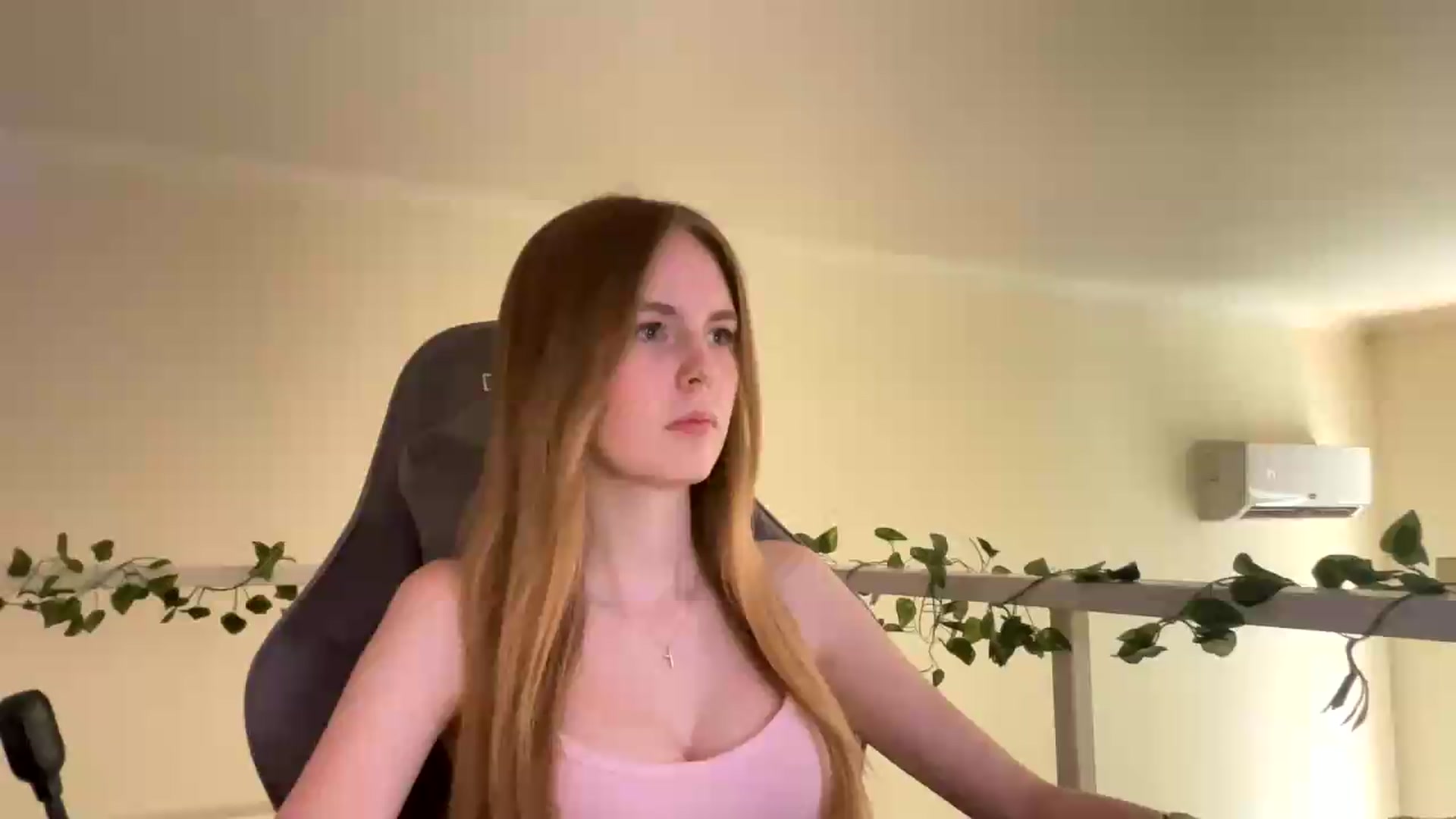 Gallery image thumbnail from SelinaMynx's myfreecams stream on, 07/01/2026, 10:21 image 1 of 20