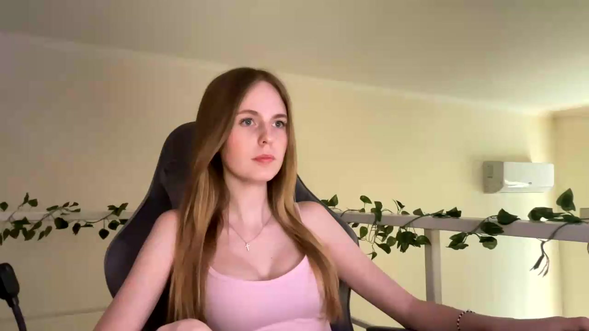 Gallery image thumbnail from SelinaMynx's myfreecams stream on, 07/01/2026, 13:31 image 3 of 20