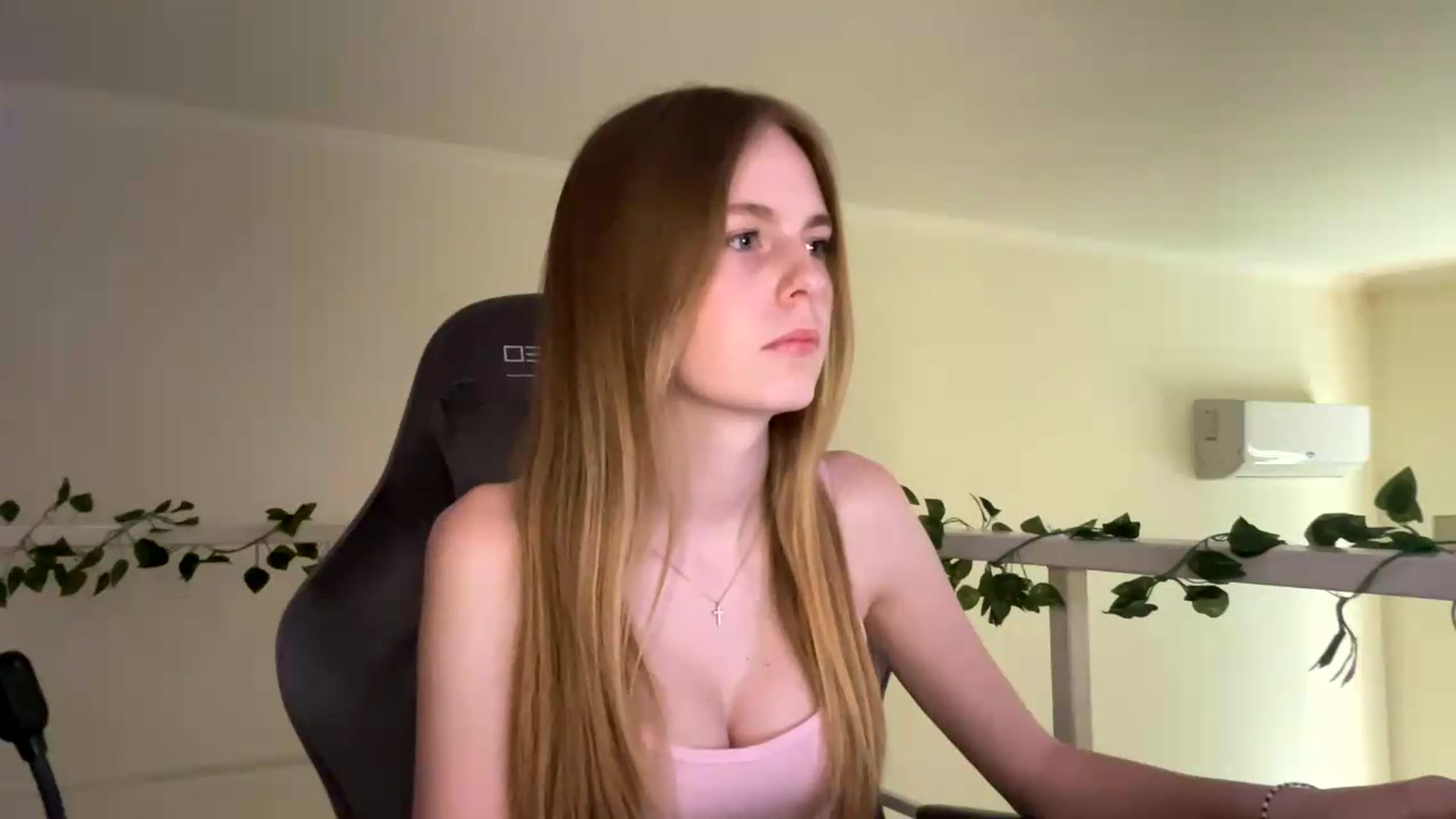 Gallery image thumbnail from SelinaMynx's myfreecams stream on, 07/01/2026, 13:31 image 17 of 20