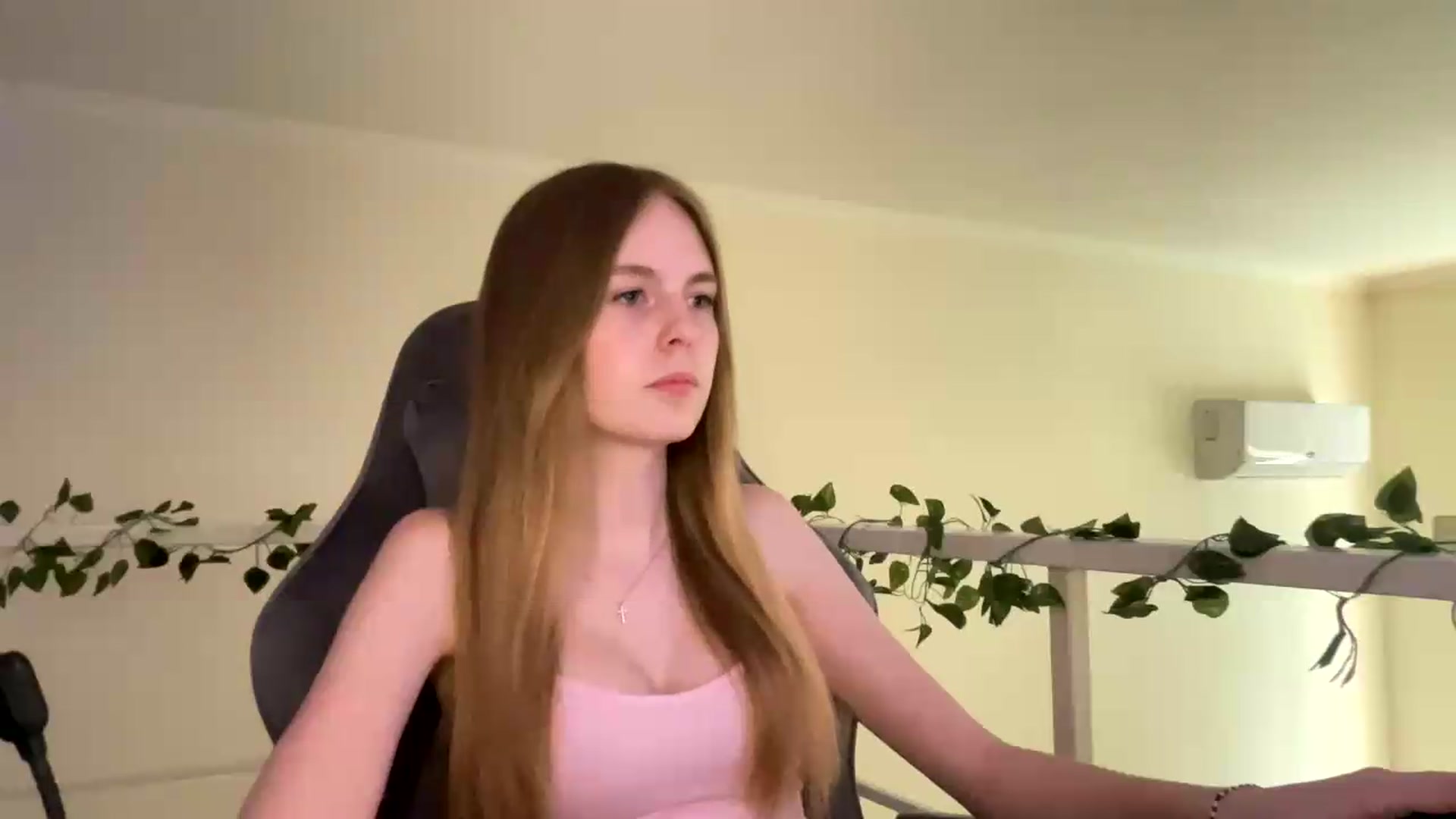 Gallery image thumbnail from SelinaMynx's myfreecams stream on, 07/01/2026, 13:31 image 9 of 20
