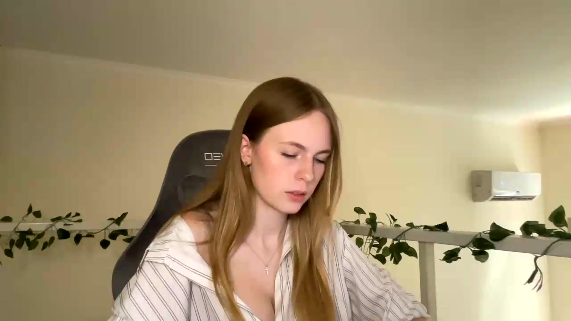 Gallery image thumbnail from SelinaMynx's myfreecams stream on, 07/02/2026, 10:15 image 6 of 20
