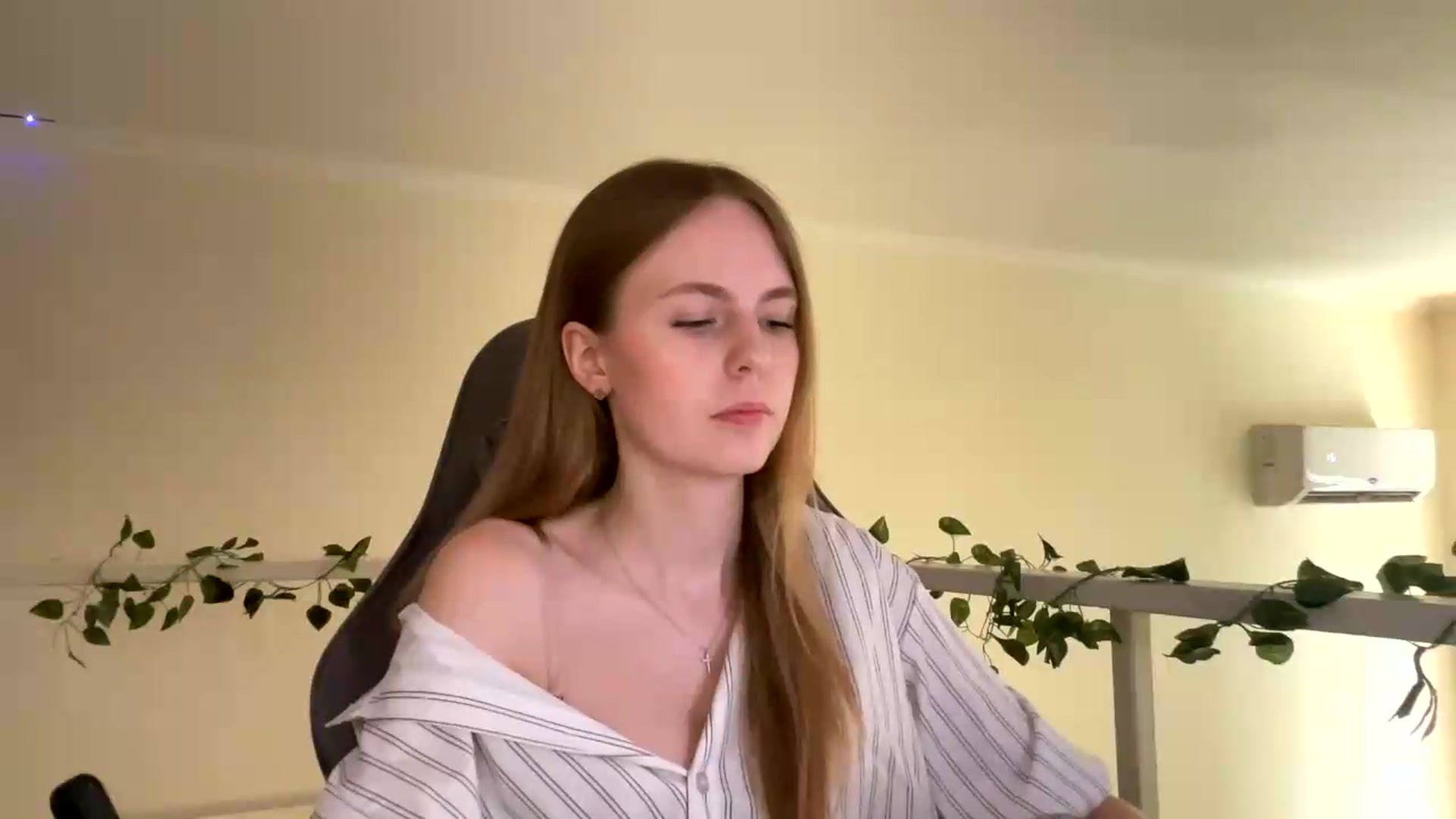 Gallery image thumbnail from SelinaMynx's myfreecams stream on, 07/02/2026, 10:50 image 8 of 20