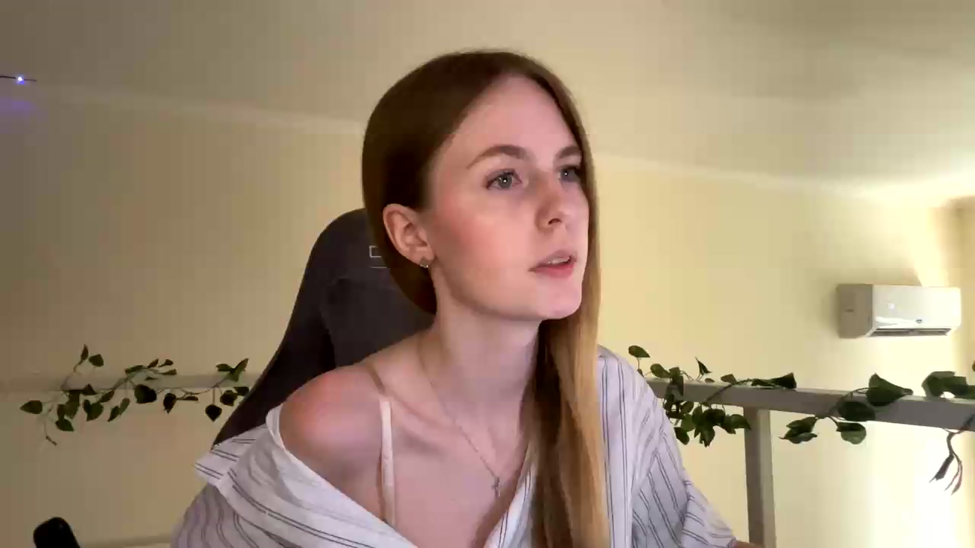 Gallery image thumbnail from SelinaMynx's myfreecams stream on, 07/02/2026, 10:50 image 13 of 20