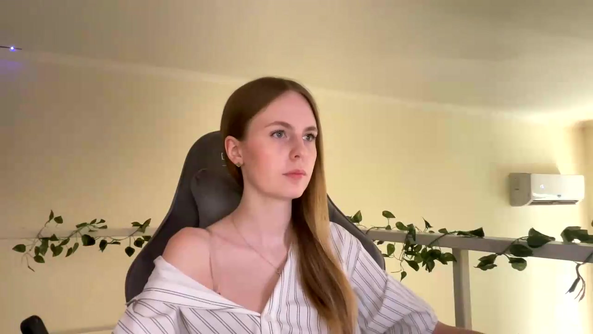 Gallery image thumbnail from SelinaMynx's myfreecams stream on, 07/02/2026, 10:50 image 11 of 20