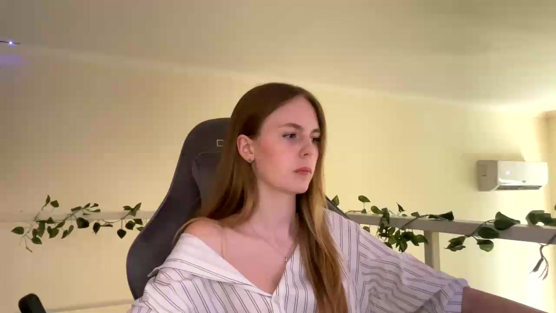 Gallery image thumbnail from SelinaMynx's myfreecams stream on, 07/02/2026, 11:44 image 10 of 20
