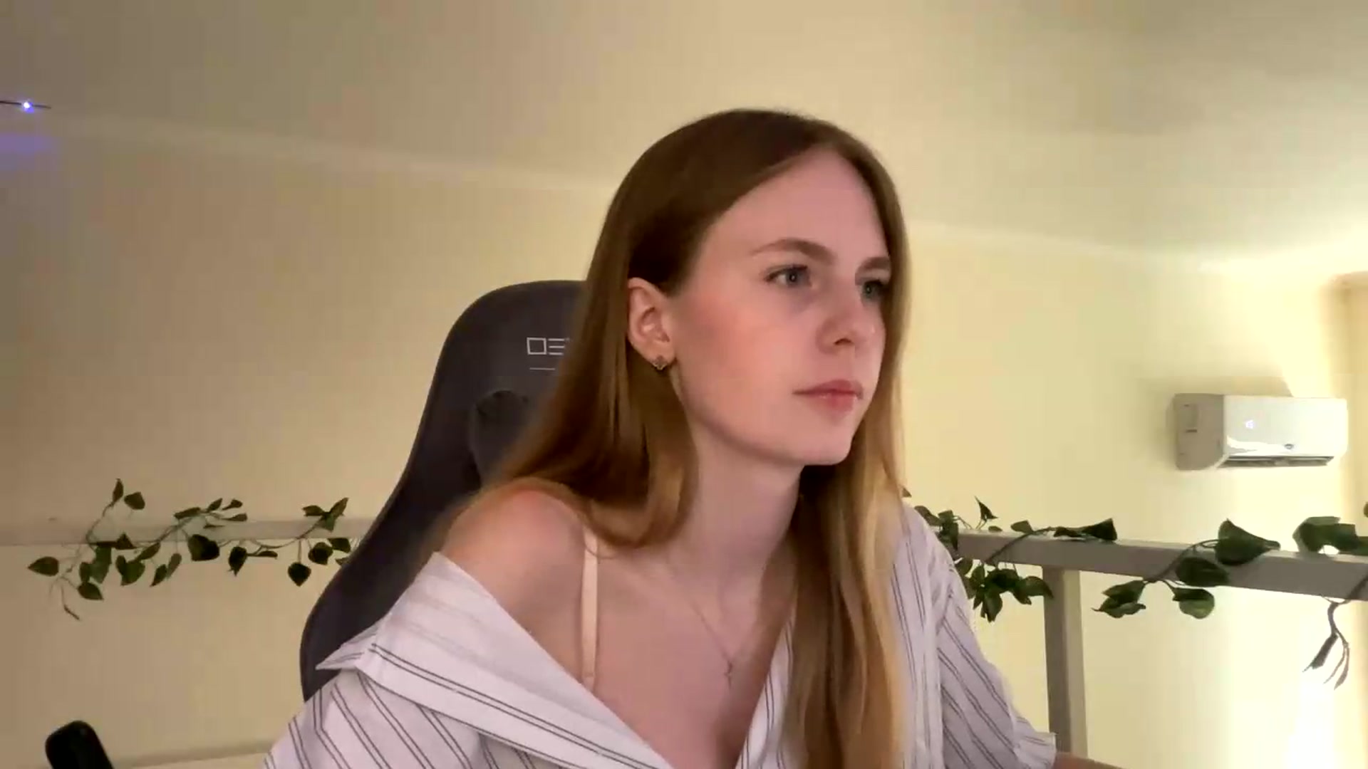 Gallery image thumbnail from SelinaMynx's myfreecams stream on, 07/02/2026, 11:44 image 15 of 20