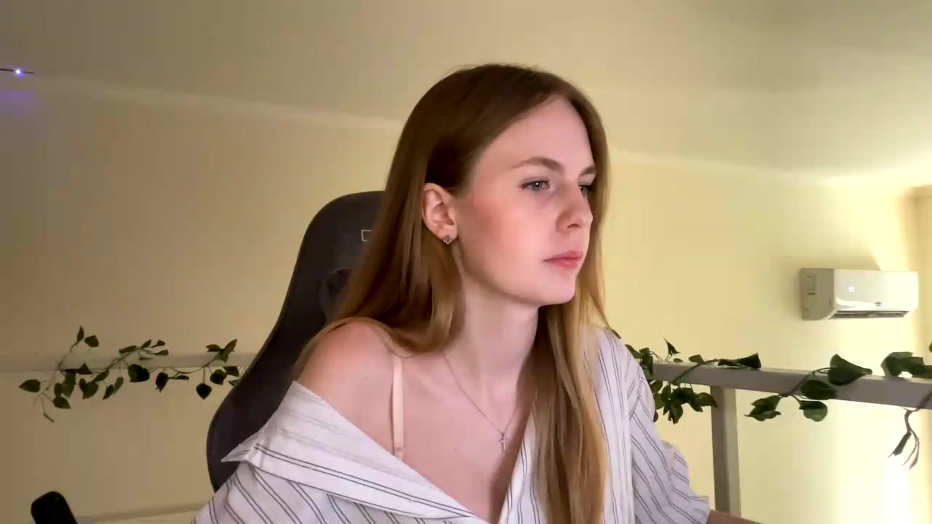 Gallery image thumbnail from SelinaMynx's myfreecams stream on, 07/02/2026, 11:44 image 13 of 20