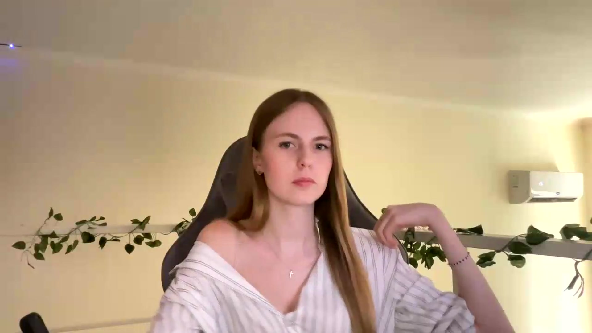 Gallery image thumbnail from SelinaMynx's myfreecams stream on, 07/02/2026, 11:44 image 4 of 20