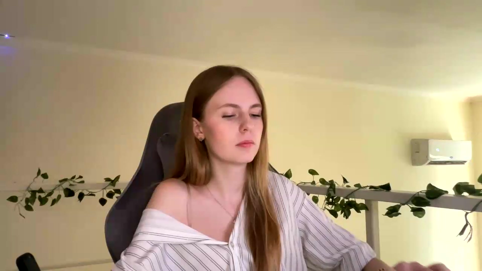 Gallery image thumbnail from SelinaMynx's myfreecams stream on, 07/02/2026, 12:17 image 9 of 20