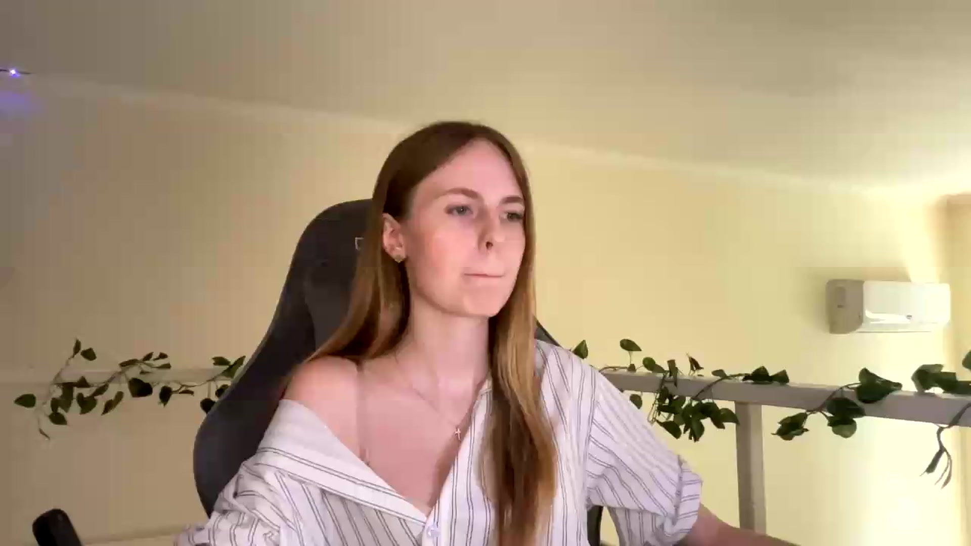 Gallery image thumbnail from SelinaMynx's myfreecams stream on, 07/02/2026, 12:44 image 12 of 20