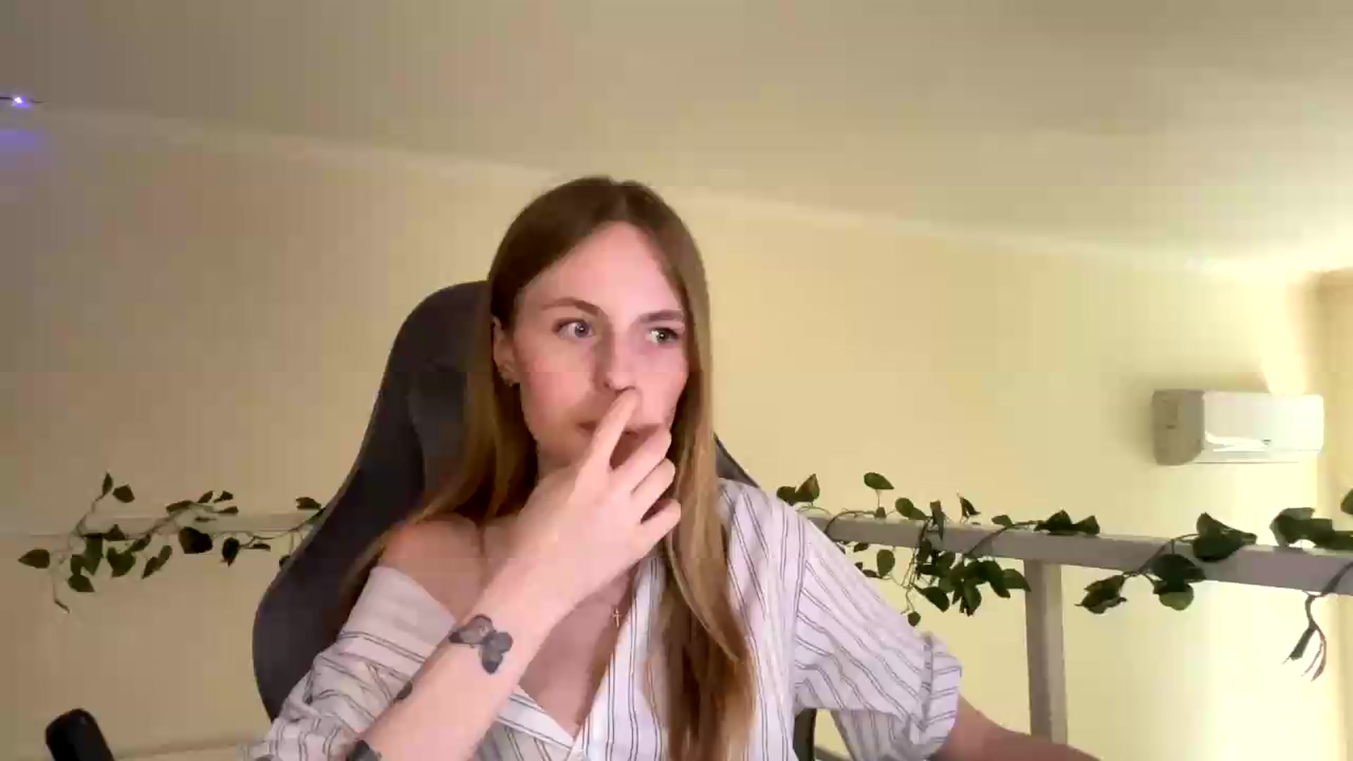 Gallery image thumbnail from SelinaMynx's myfreecams stream on, 07/02/2026, 12:44 image 15 of 20