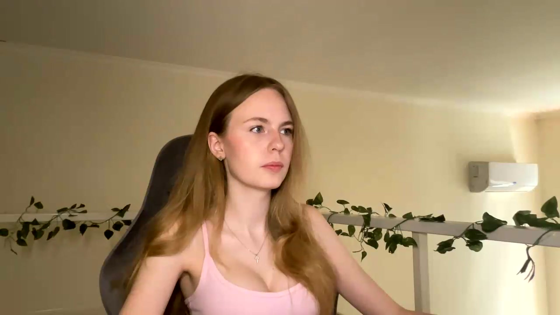 Gallery image thumbnail from SelinaMynx's myfreecams stream on, 07/03/2026, 08:39 image 2 of 20