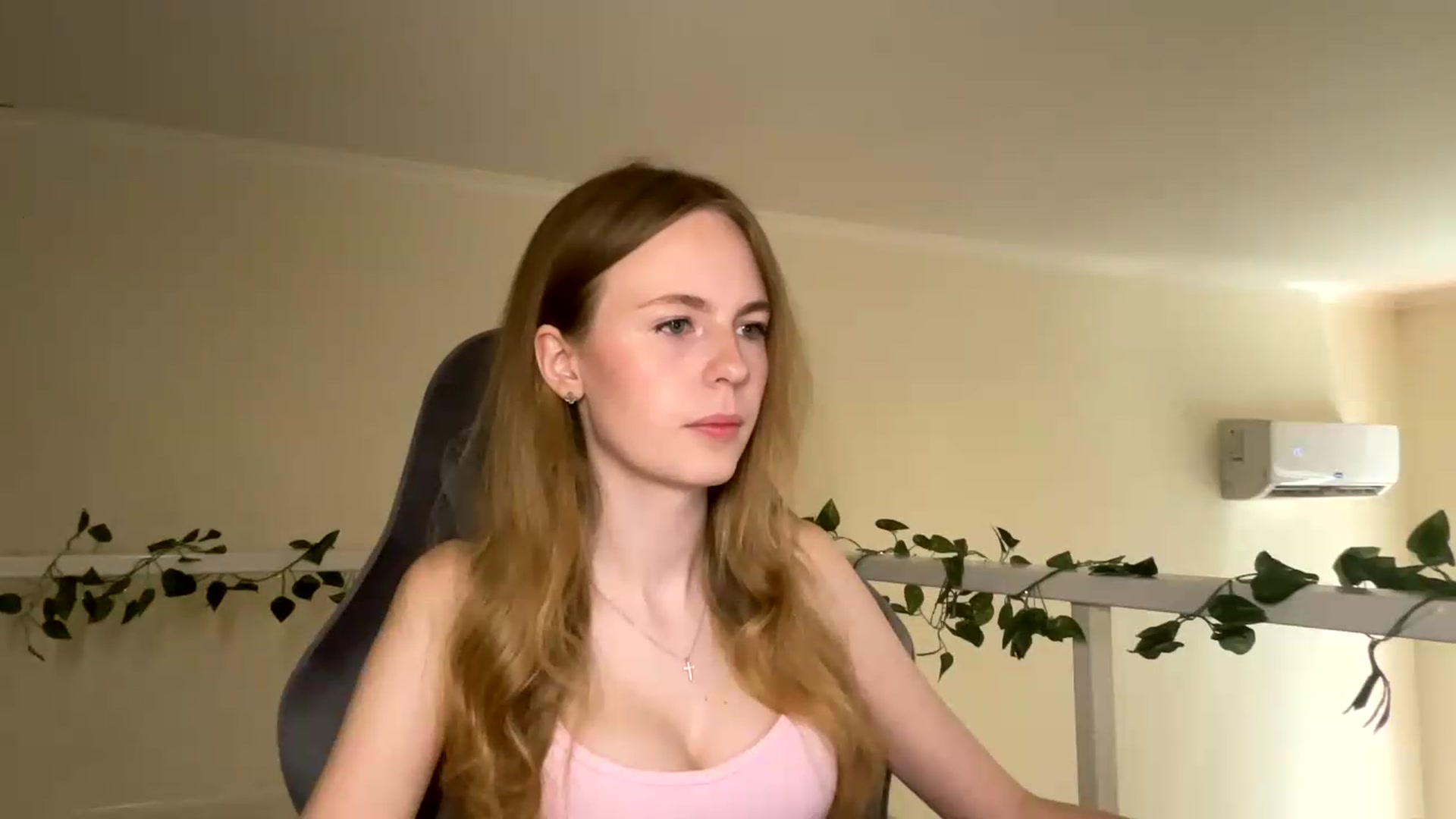 Gallery image thumbnail from SelinaMynx's myfreecams stream on, 07/03/2026, 08:39 image 8 of 20