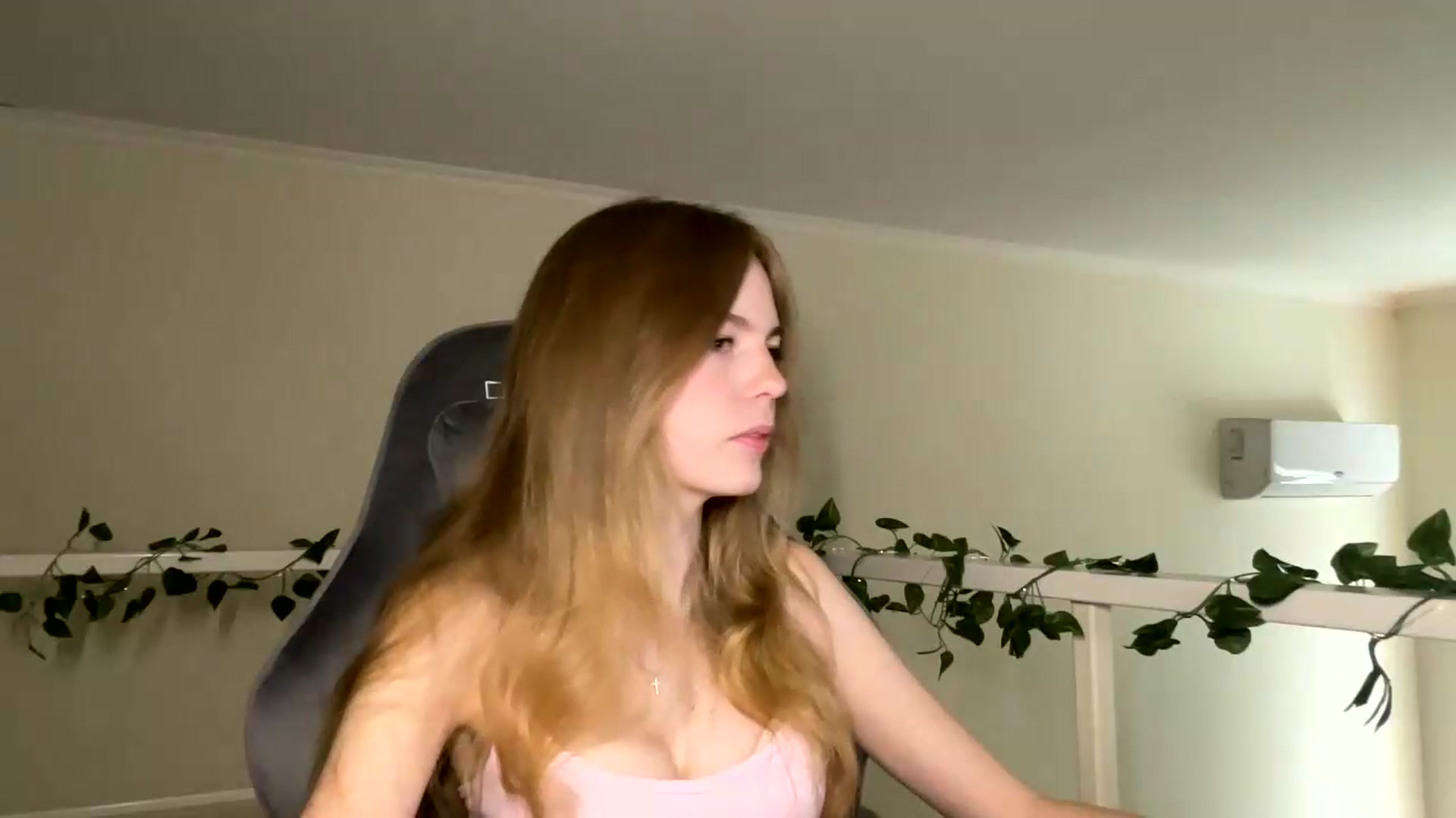 Gallery image thumbnail from SelinaMynx's myfreecams stream on, 07/03/2026, 08:39 image 16 of 20