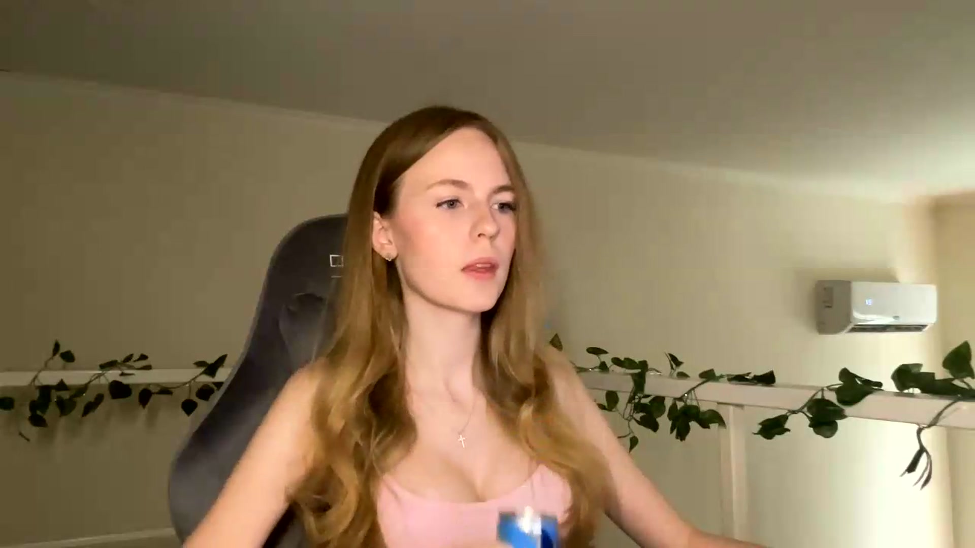 Gallery image thumbnail from SelinaMynx's myfreecams stream on, 07/03/2026, 08:39 image 12 of 20