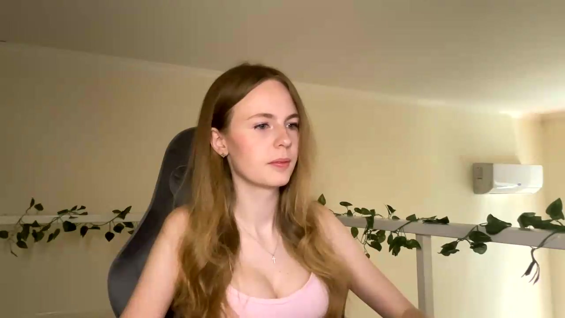 Gallery image thumbnail from SelinaMynx's myfreecams stream on, 07/03/2026, 08:39 image 6 of 20