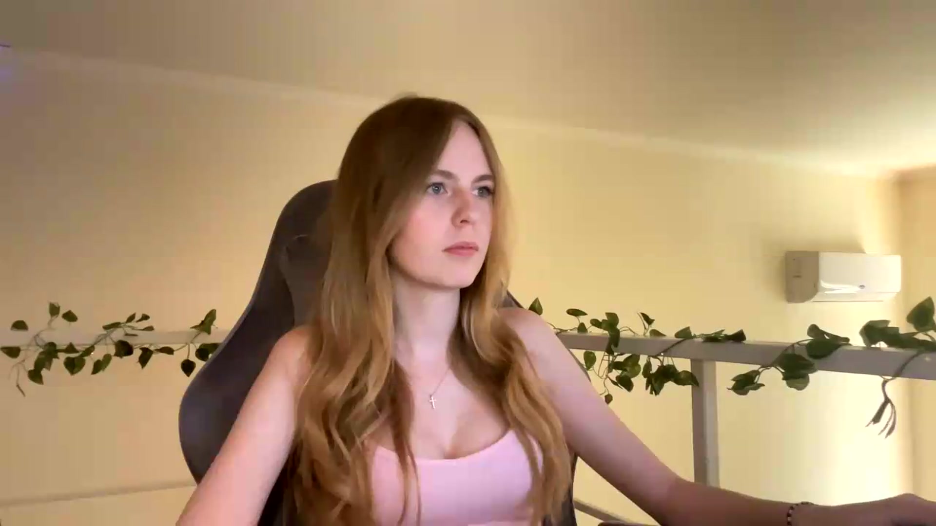 Gallery image thumbnail from SelinaMynx's myfreecams stream on, 07/03/2026, 10:45 image 15 of 20