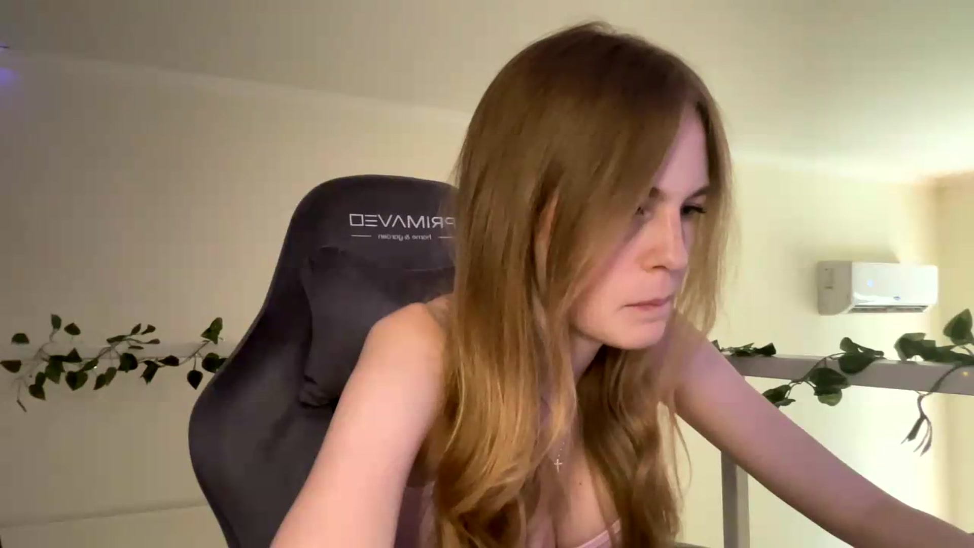 Gallery image thumbnail from SelinaMynx's myfreecams stream on, 07/03/2026, 10:45 image 8 of 20