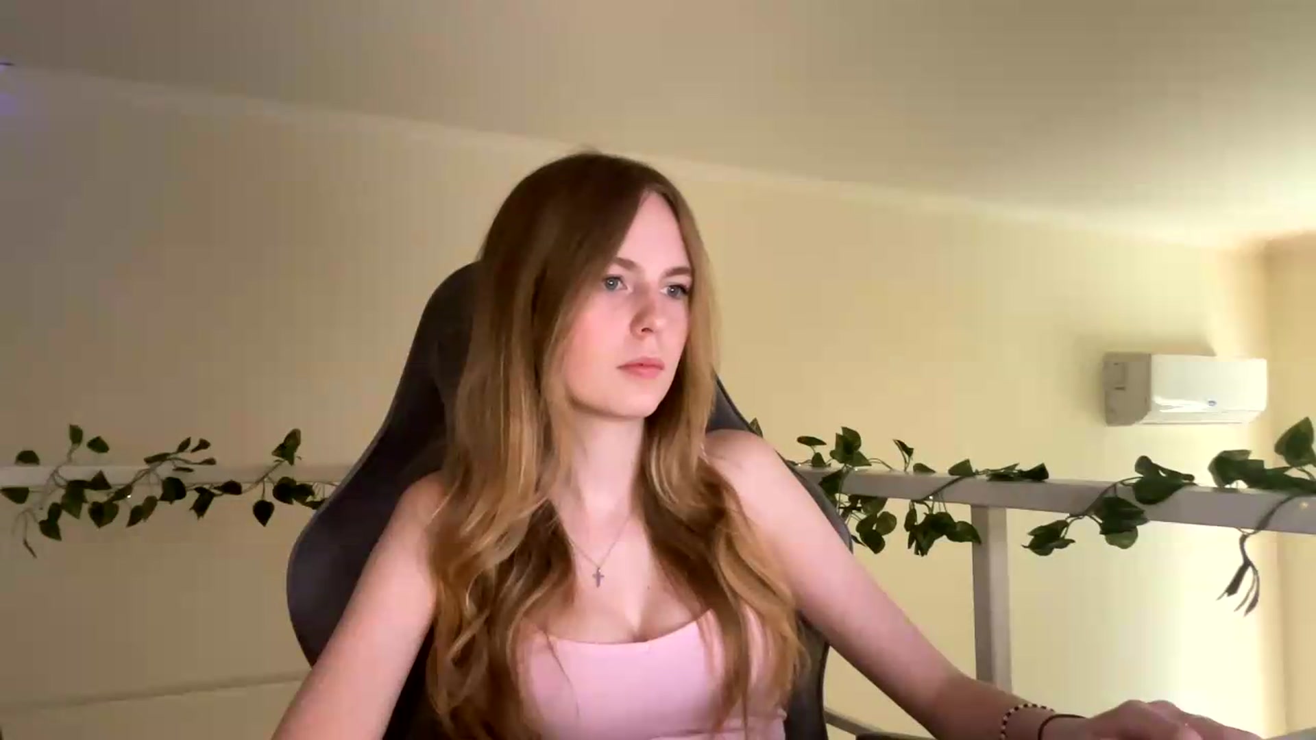 Gallery image thumbnail from SelinaMynx's myfreecams stream on, 07/03/2026, 10:45 image 11 of 20