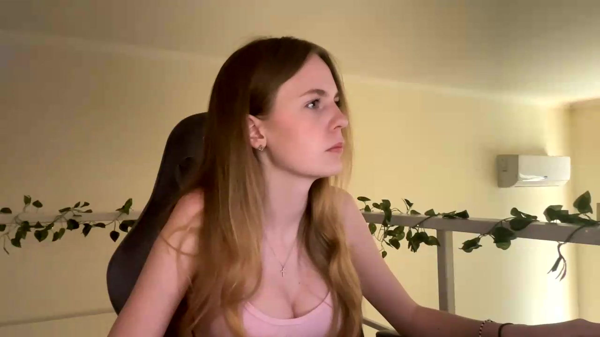 Gallery image thumbnail from SelinaMynx's myfreecams stream on, 07/03/2026, 11:52 image 6 of 20