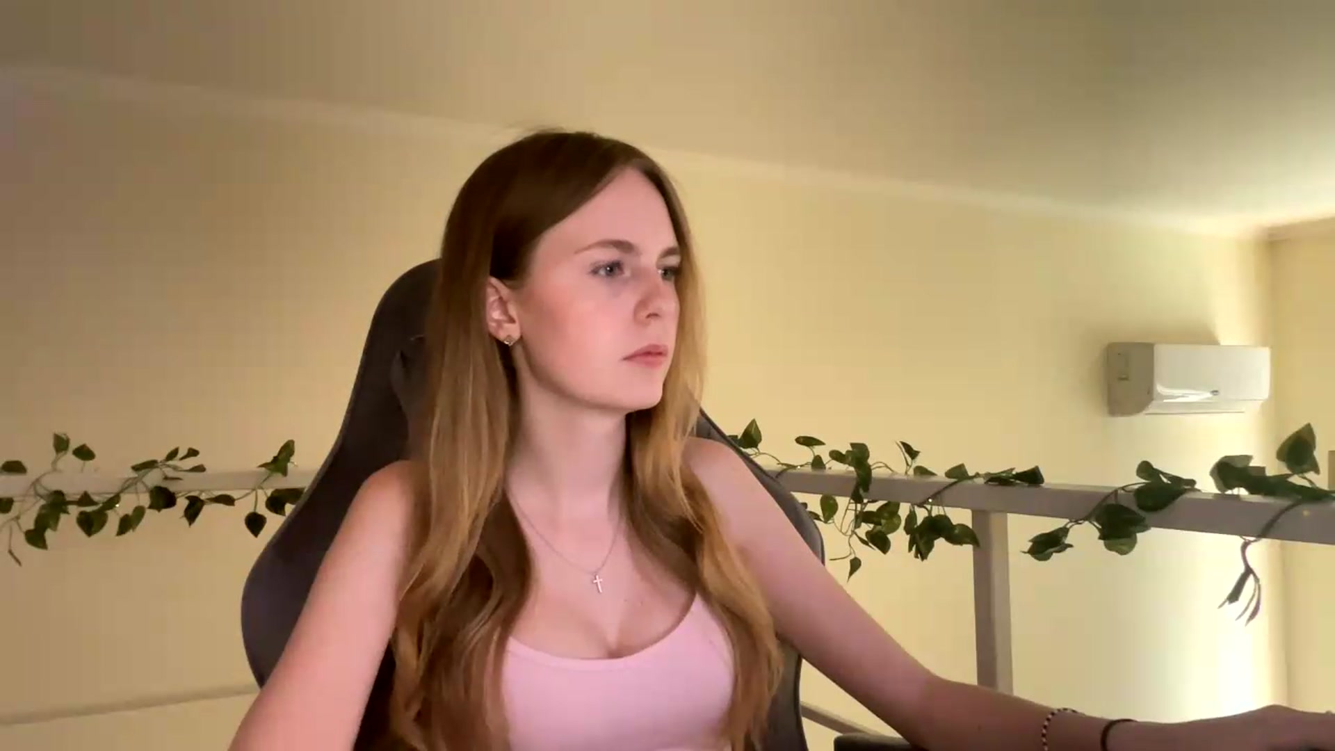 Gallery image thumbnail from SelinaMynx's myfreecams stream on, 07/03/2026, 11:52 image 13 of 20