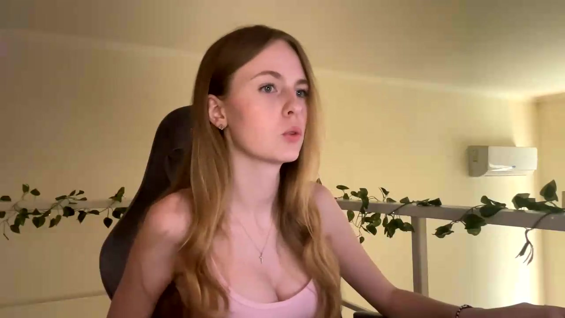 Gallery image thumbnail from SelinaMynx's myfreecams stream on, 07/03/2026, 11:52 image 8 of 20