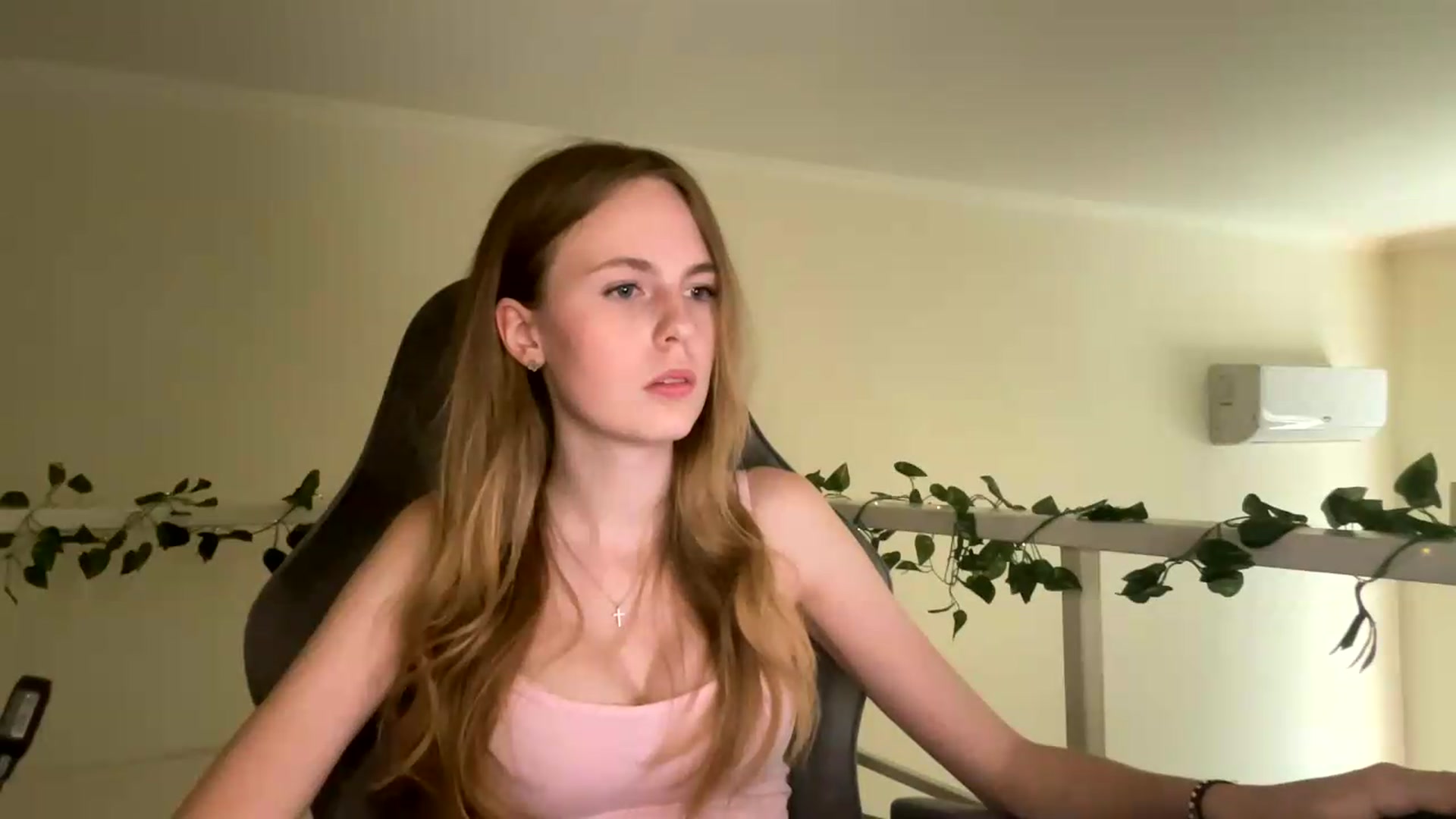 Gallery image thumbnail from SelinaMynx's myfreecams stream on, 07/03/2026, 12:19 image 19 of 20