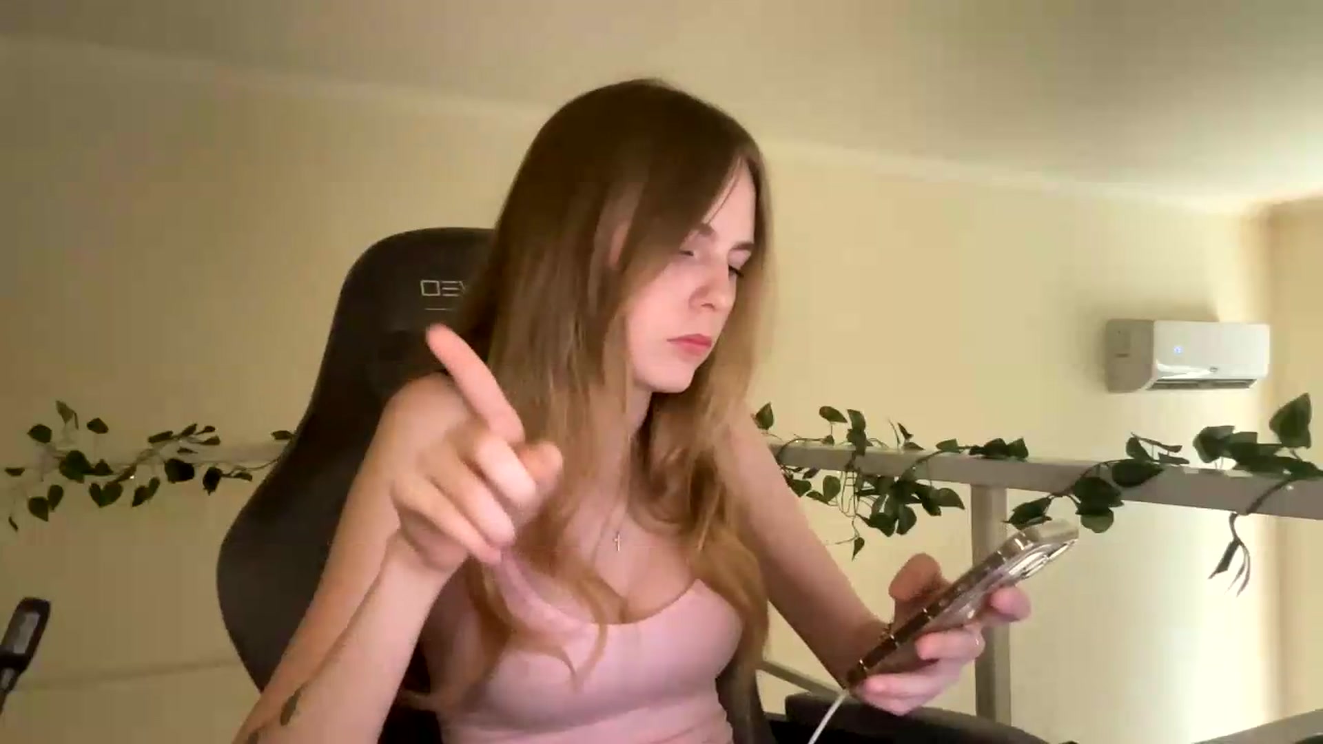 Gallery image thumbnail from SelinaMynx's myfreecams stream on, 07/03/2026, 13:08 image 14 of 20
