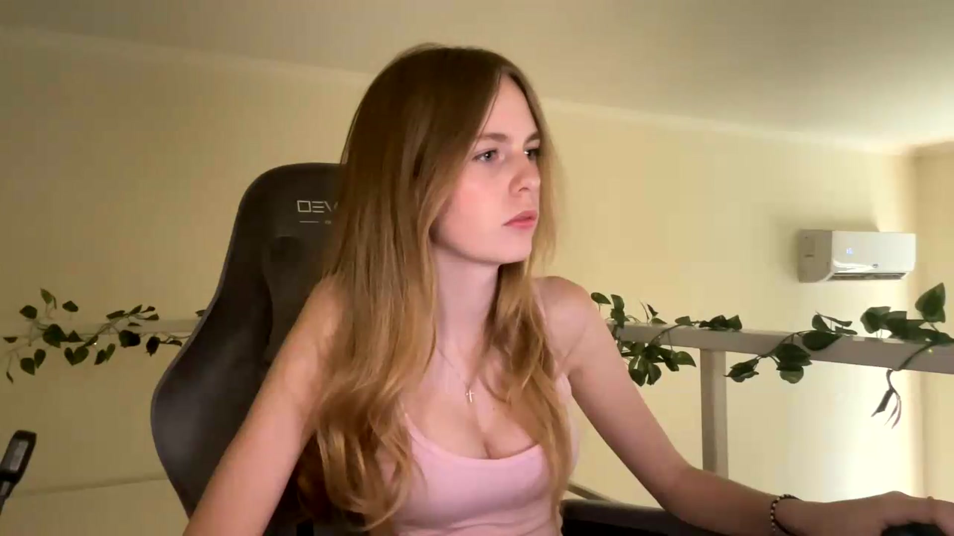 Gallery image thumbnail from SelinaMynx's myfreecams stream on, 07/03/2026, 13:08 image 19 of 20