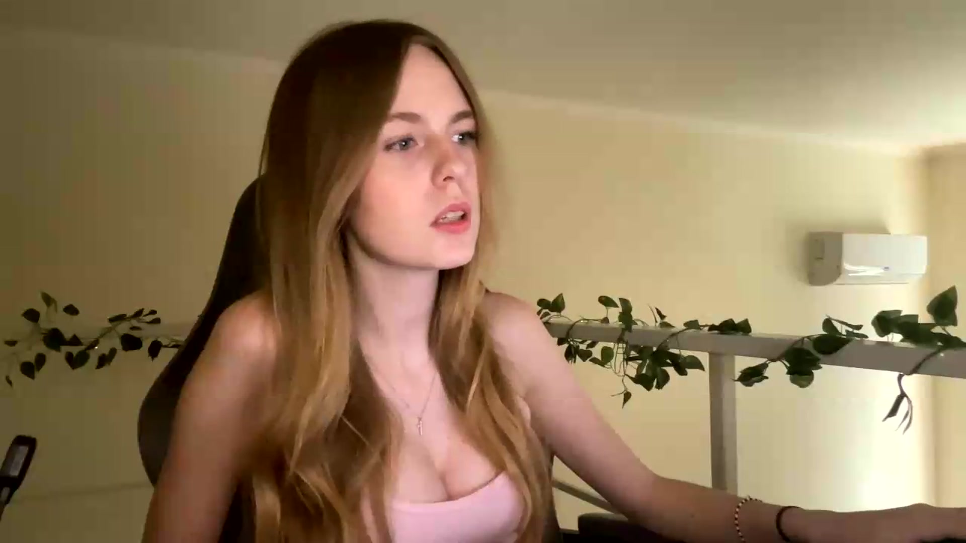 Gallery image thumbnail from SelinaMynx's myfreecams stream on, 07/03/2026, 14:00 image 2 of 20