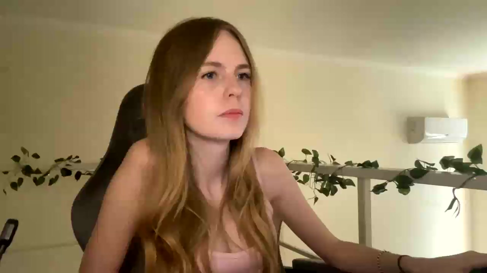 Gallery image thumbnail from SelinaMynx's myfreecams stream on, 07/03/2026, 14:00 image 1 of 20