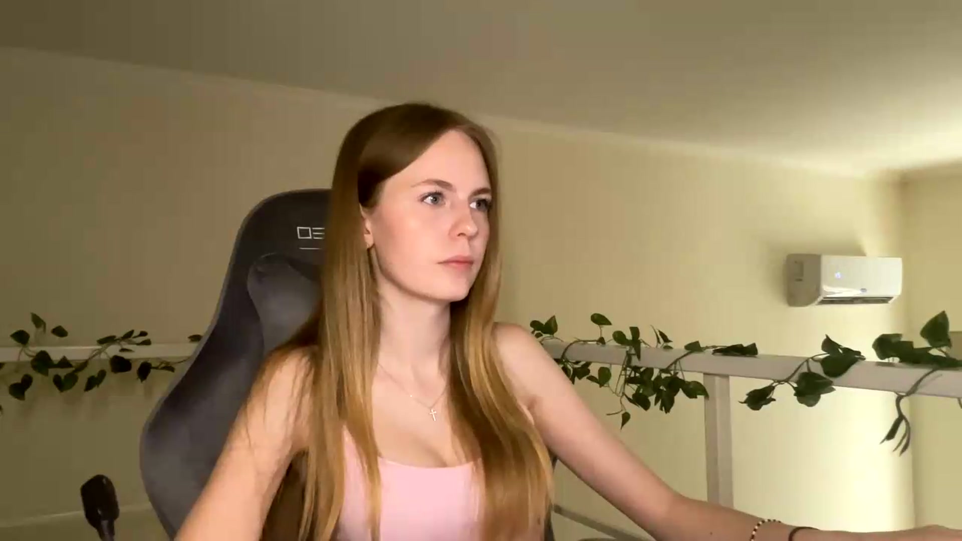 Gallery image thumbnail from SelinaMynx's myfreecams stream on, 07/04/2026, 09:07 image 9 of 20