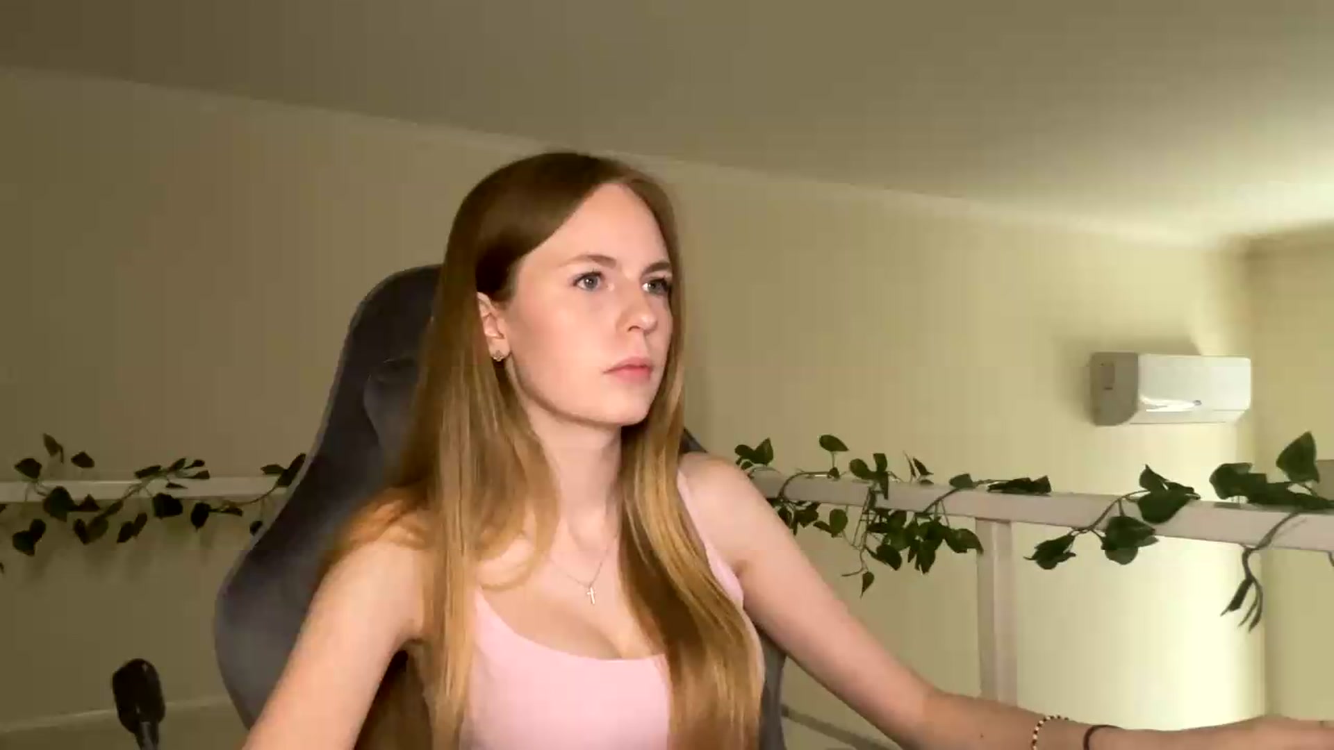 Gallery image thumbnail from SelinaMynx's myfreecams stream on, 07/04/2026, 09:07 image 7 of 20