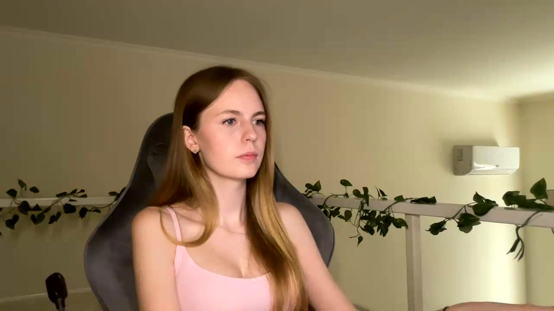 Gallery image thumbnail from SelinaMynx's myfreecams stream on, 07/04/2026, 09:07 image 20 of 20