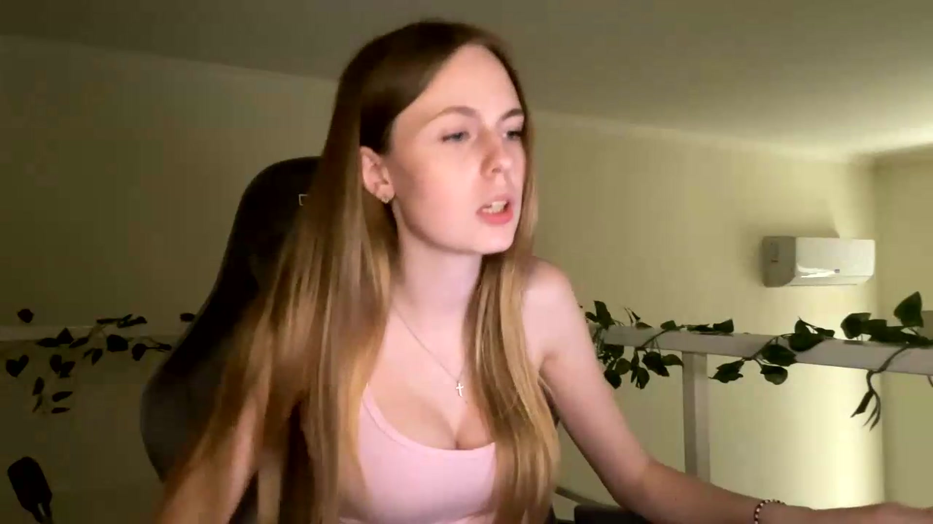 Gallery image thumbnail from SelinaMynx's myfreecams stream on, 07/04/2026, 12:30 image 14 of 20