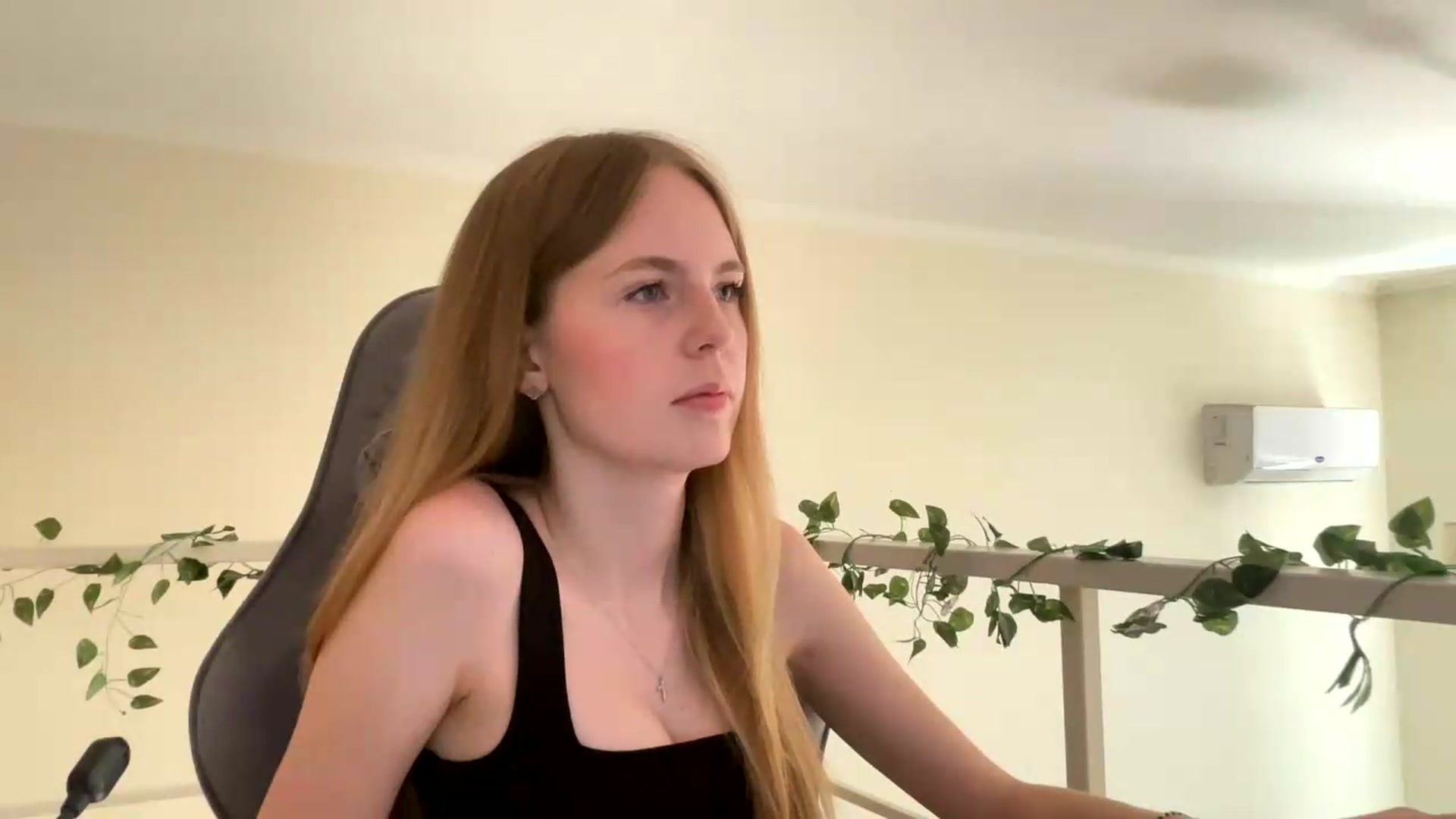Gallery image thumbnail from SelinaMynx's myfreecams stream on, 07/05/2026, 08:42 image 20 of 20